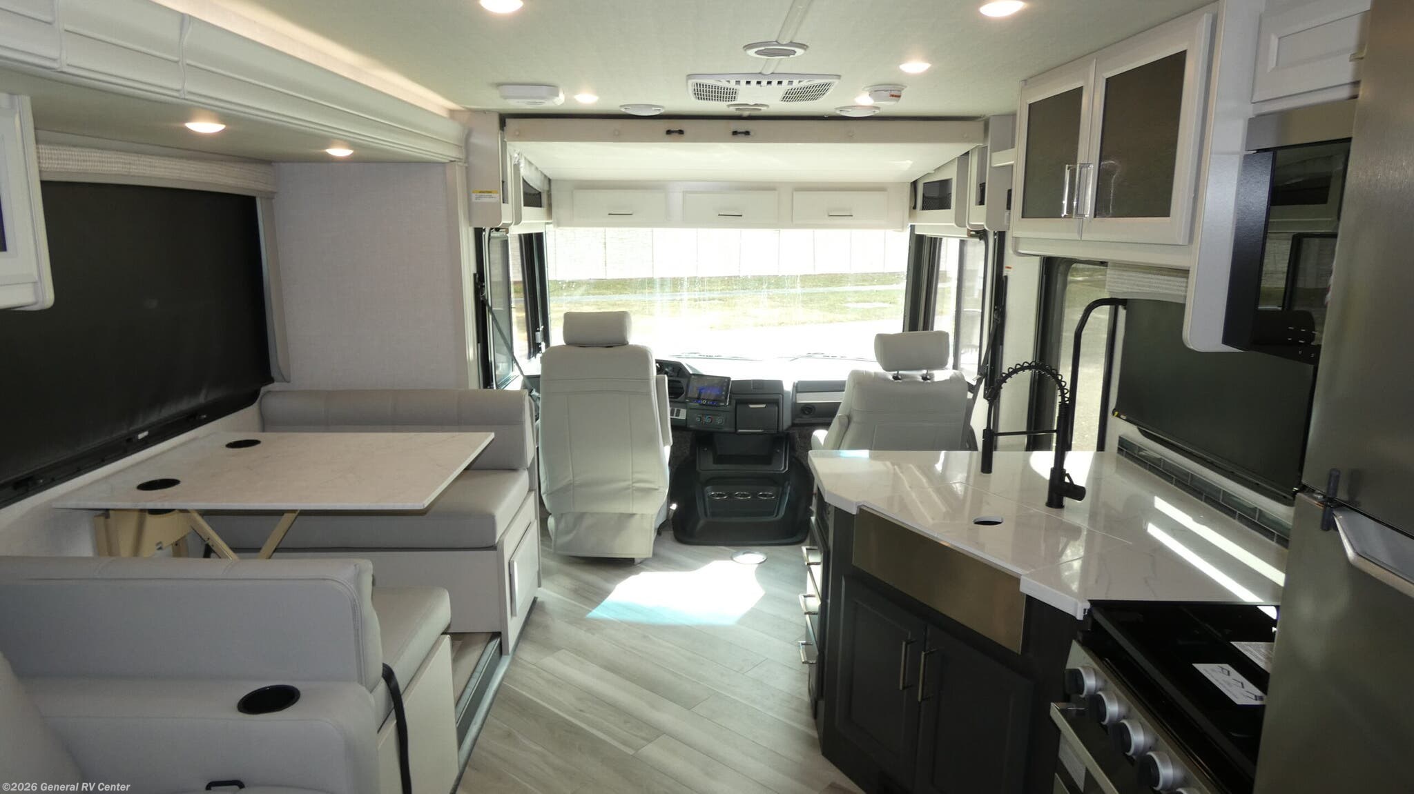 New 2026 Holiday Rambler Invicta 34MB available in Dover, Florida
