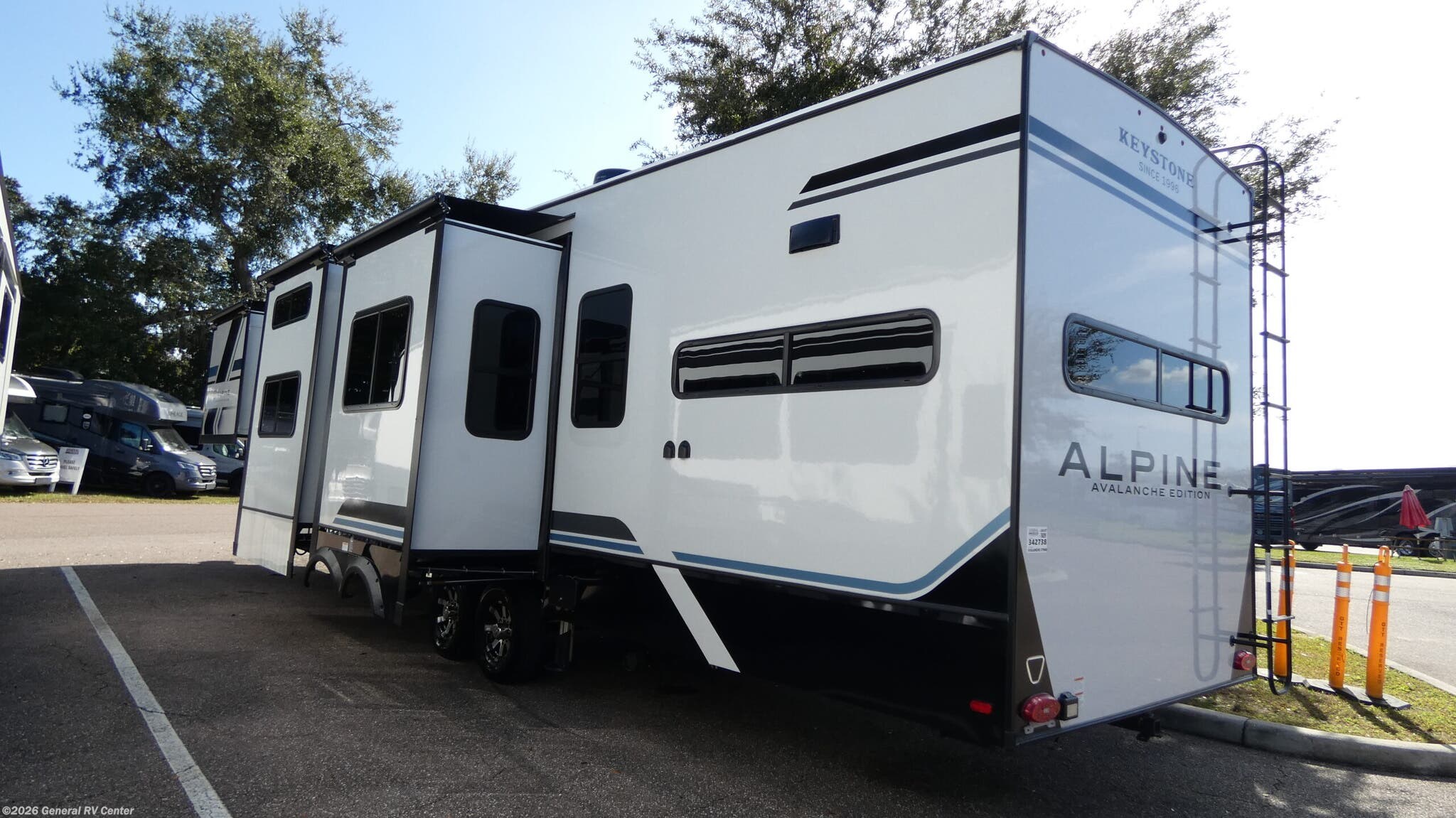 2026 Alpine Avalanche Edition 379MB by Keystone from General RV Center in Dover, Florida