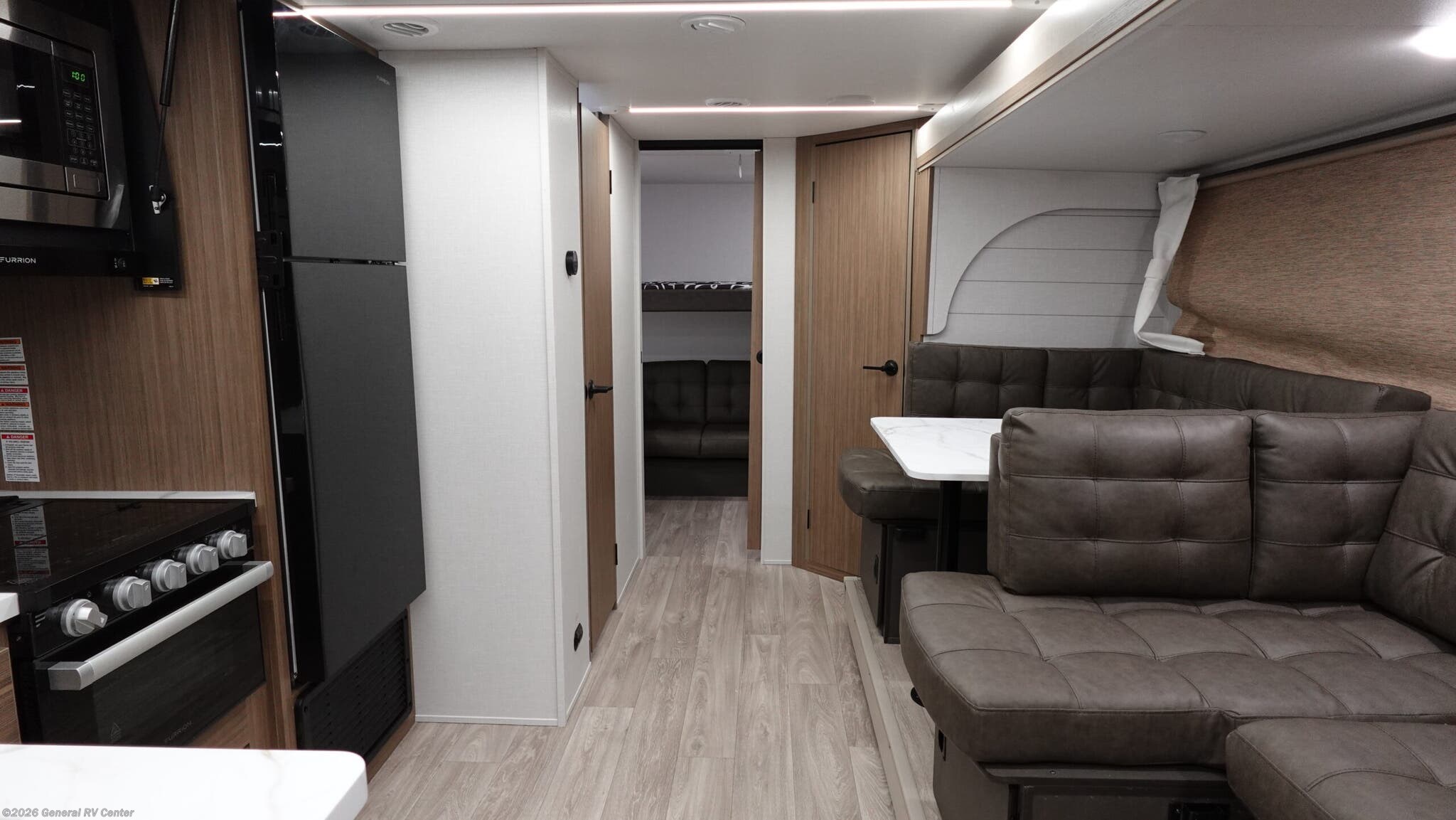 2026 Forest River Salem 273QBXL - New Travel Trailer For Sale by General RV Center in Dover, Florida