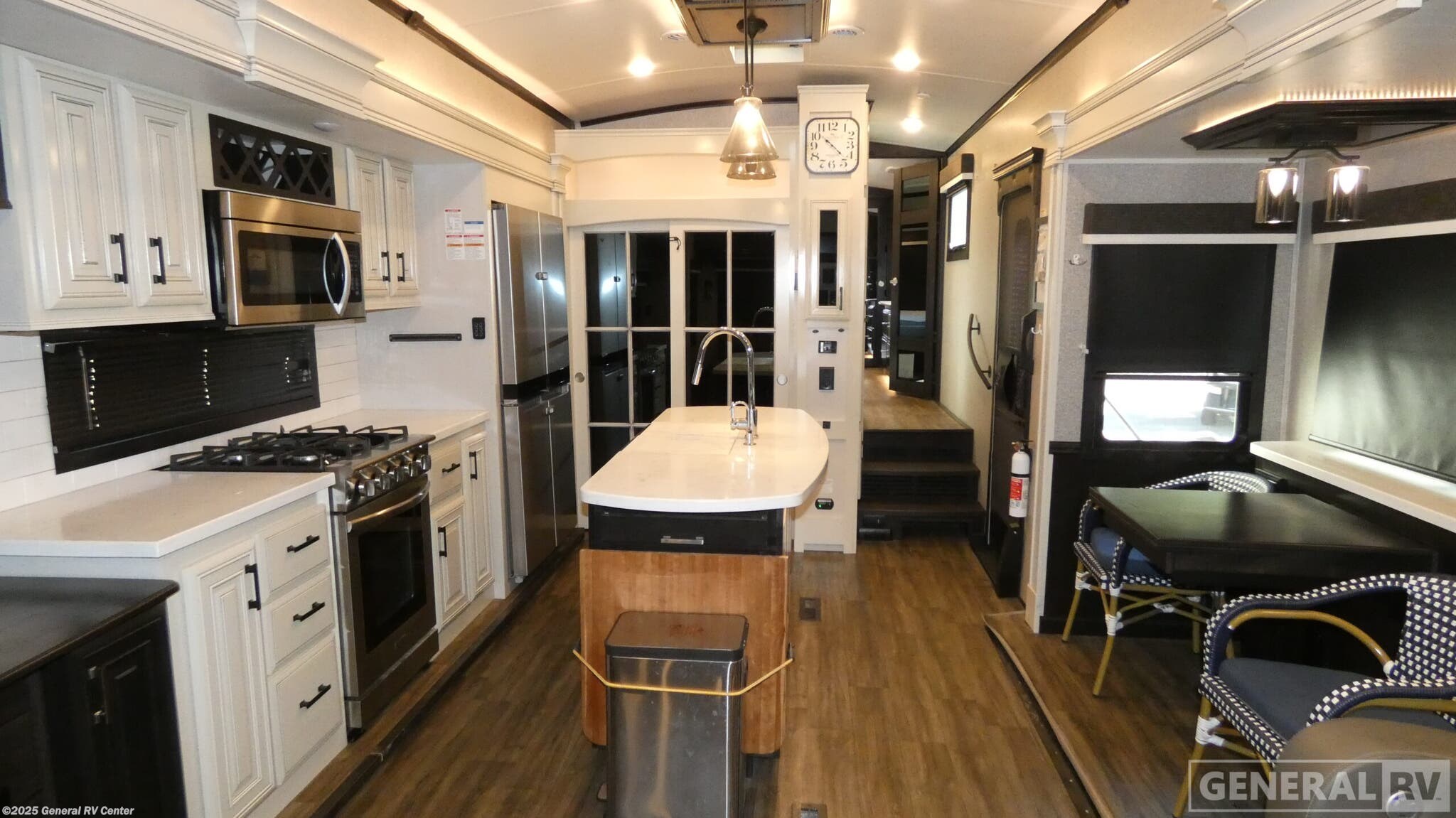 Used 2022 Jayco Pinnacle 36KPTS available in Dover, Florida