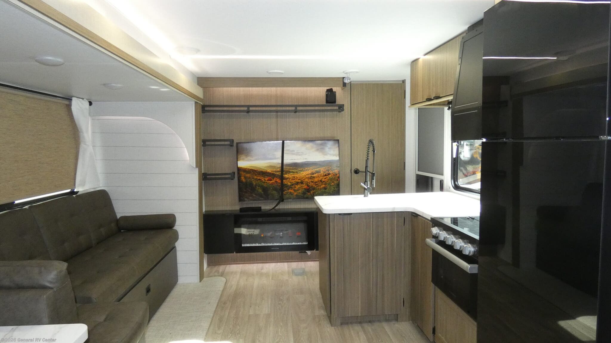 New 2026 Forest River Salem 32BHDS available in Dover, Florida