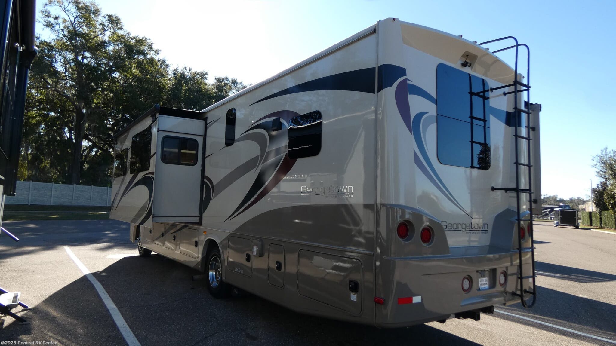 2018 Georgetown 5 SERIES 31R5 by Forest River from General RV Center in Dover, Florida