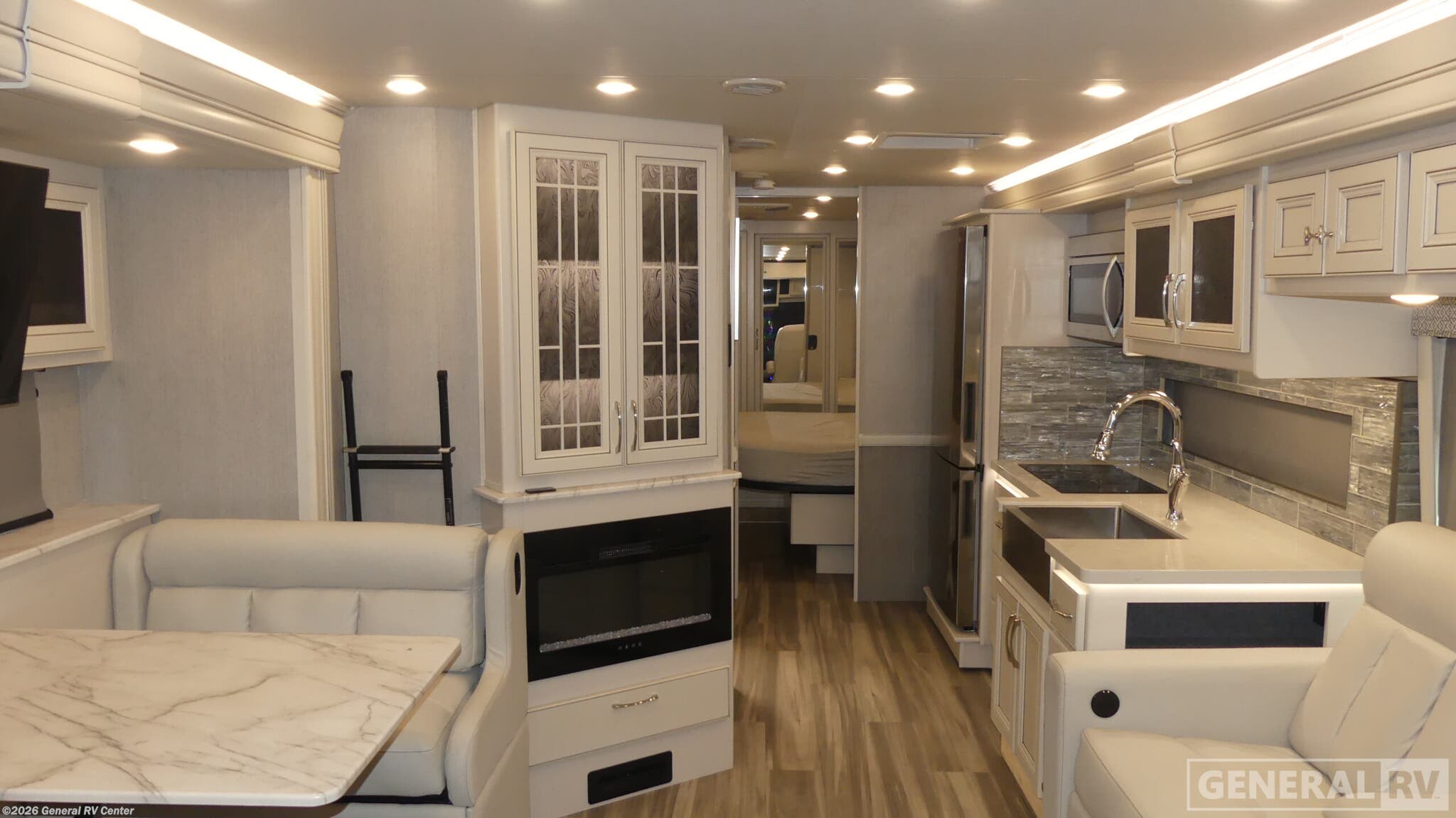 2023 Holiday Rambler Nautica 33TL - Used Class A For Sale by General RV Center in Dover, Florida