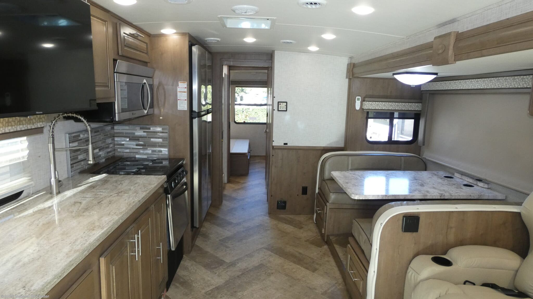 2018 Forest River Georgetown 5 SERIES 31R5 - Used Class A For Sale by General RV Center in Dover, Florida