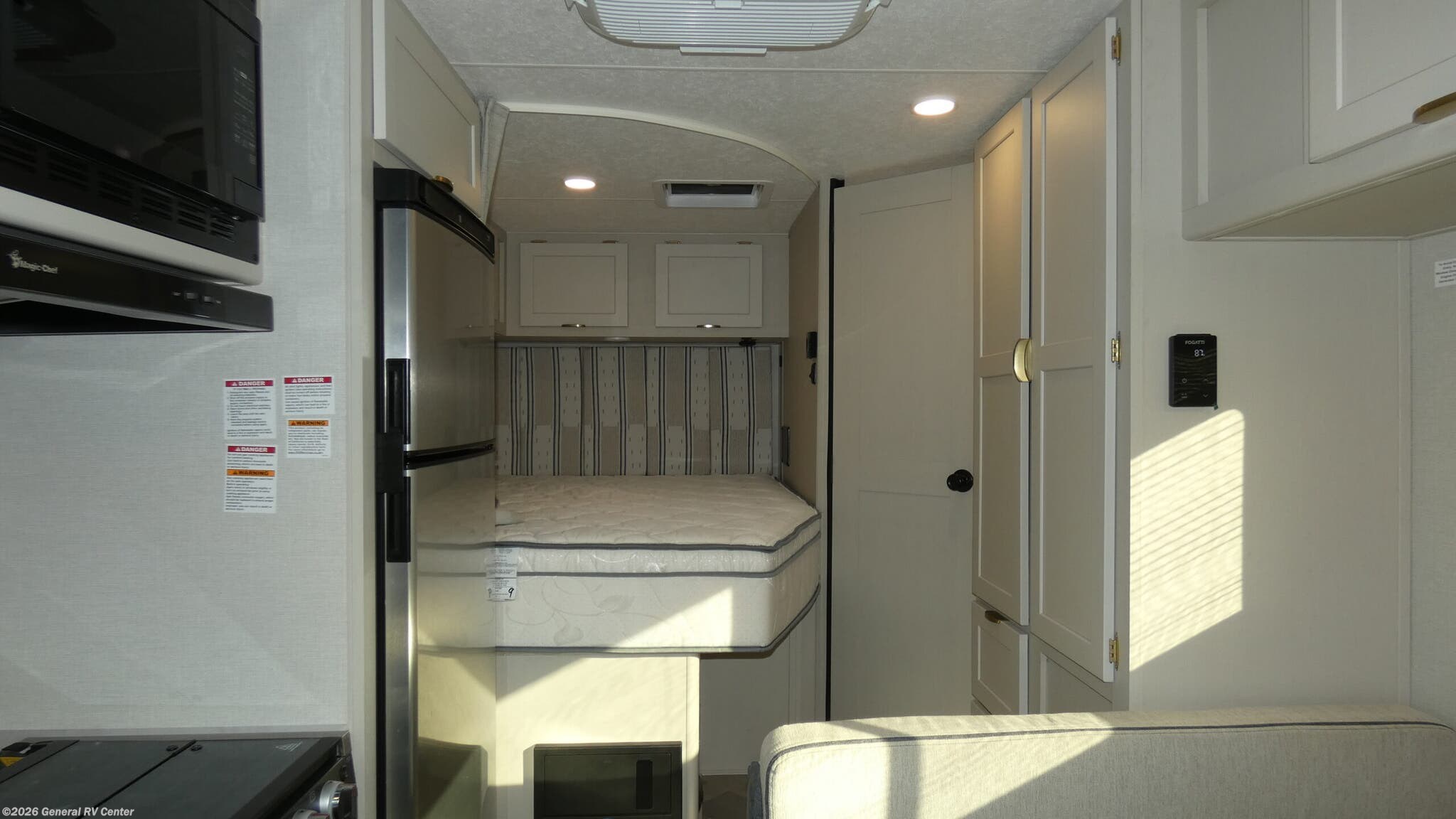 2025 Coachmen Cross Trail XL 22XG - Used Class C For Sale by General RV Center in Dover, Florida