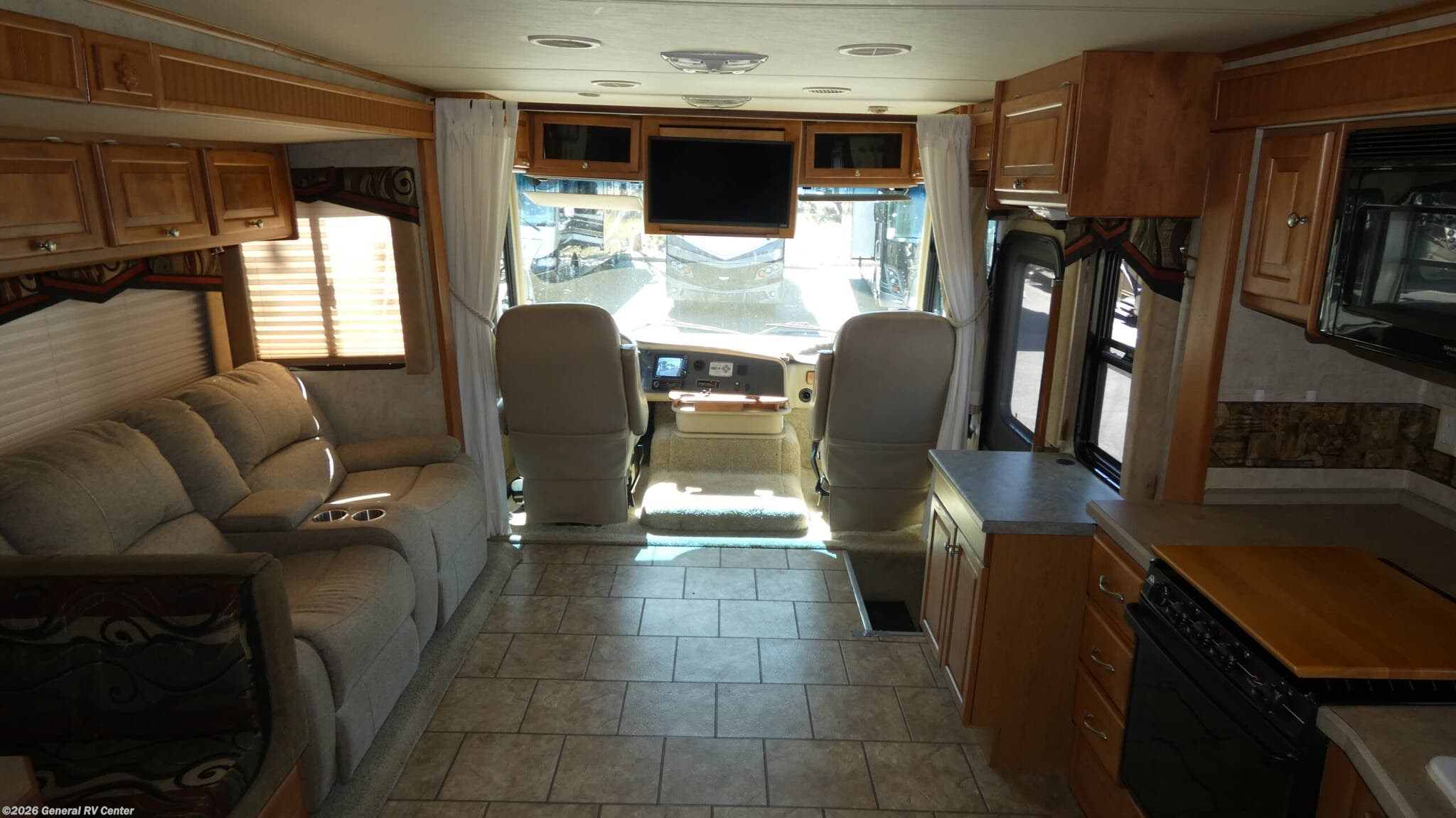Used 2008 Tiffin Open Road Allegro 35QBA available in Dover, Florida