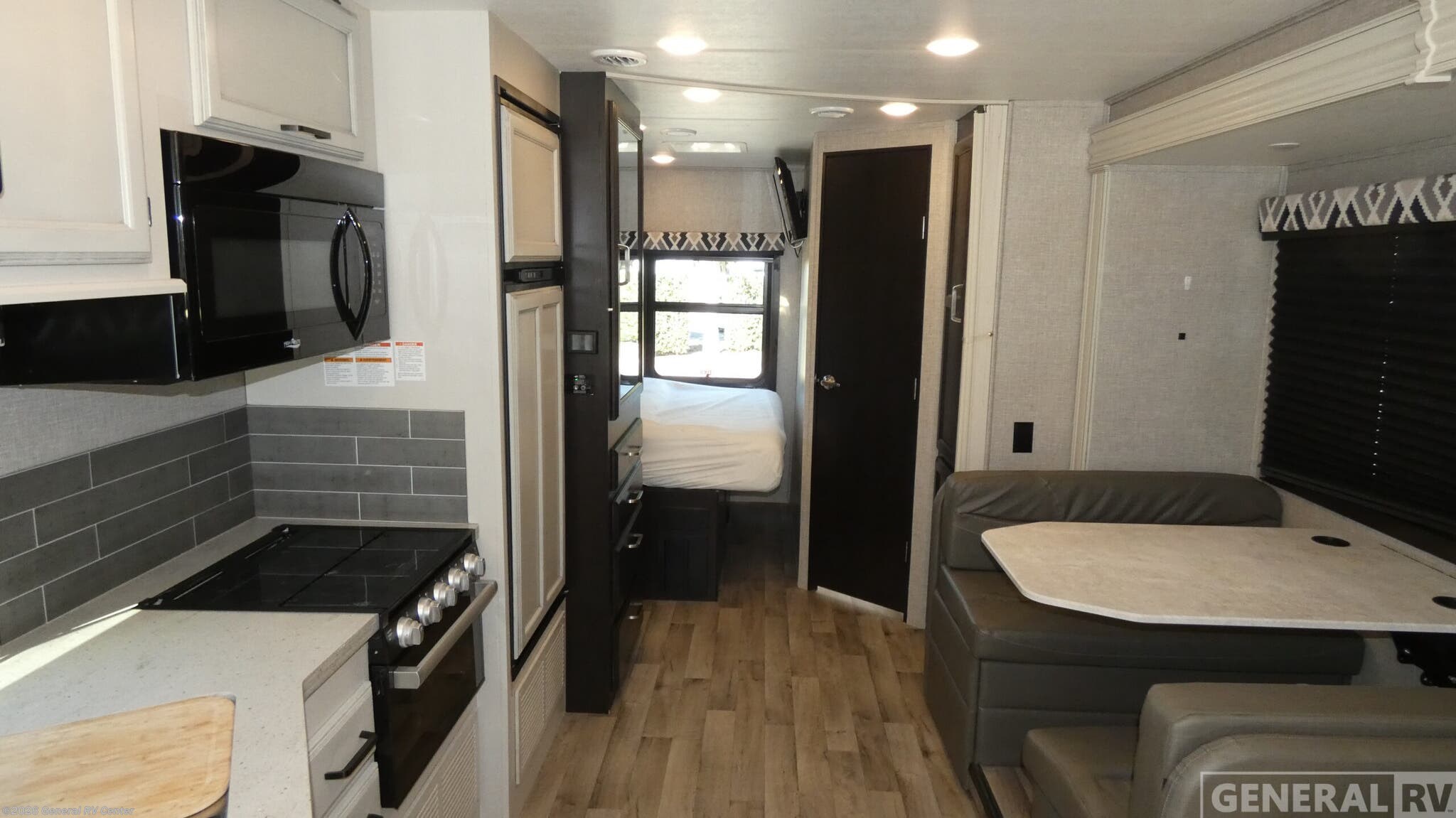 2022 Entegra Coach Odyssey 26D - Used Class C For Sale by General RV Center in Dover, Florida