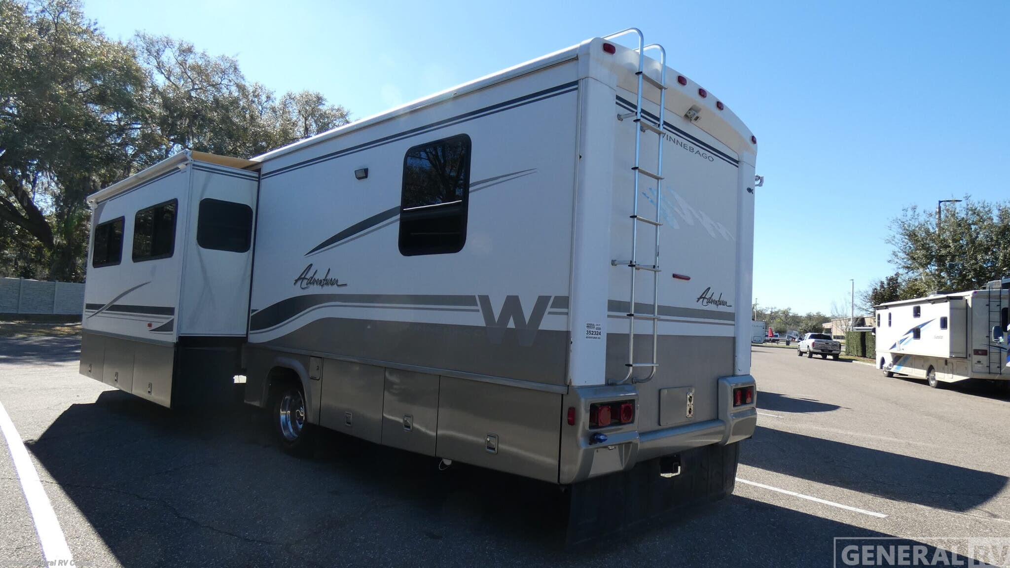 2002 Adventurer 35U by Winnebago from General RV Center in Dover, Florida