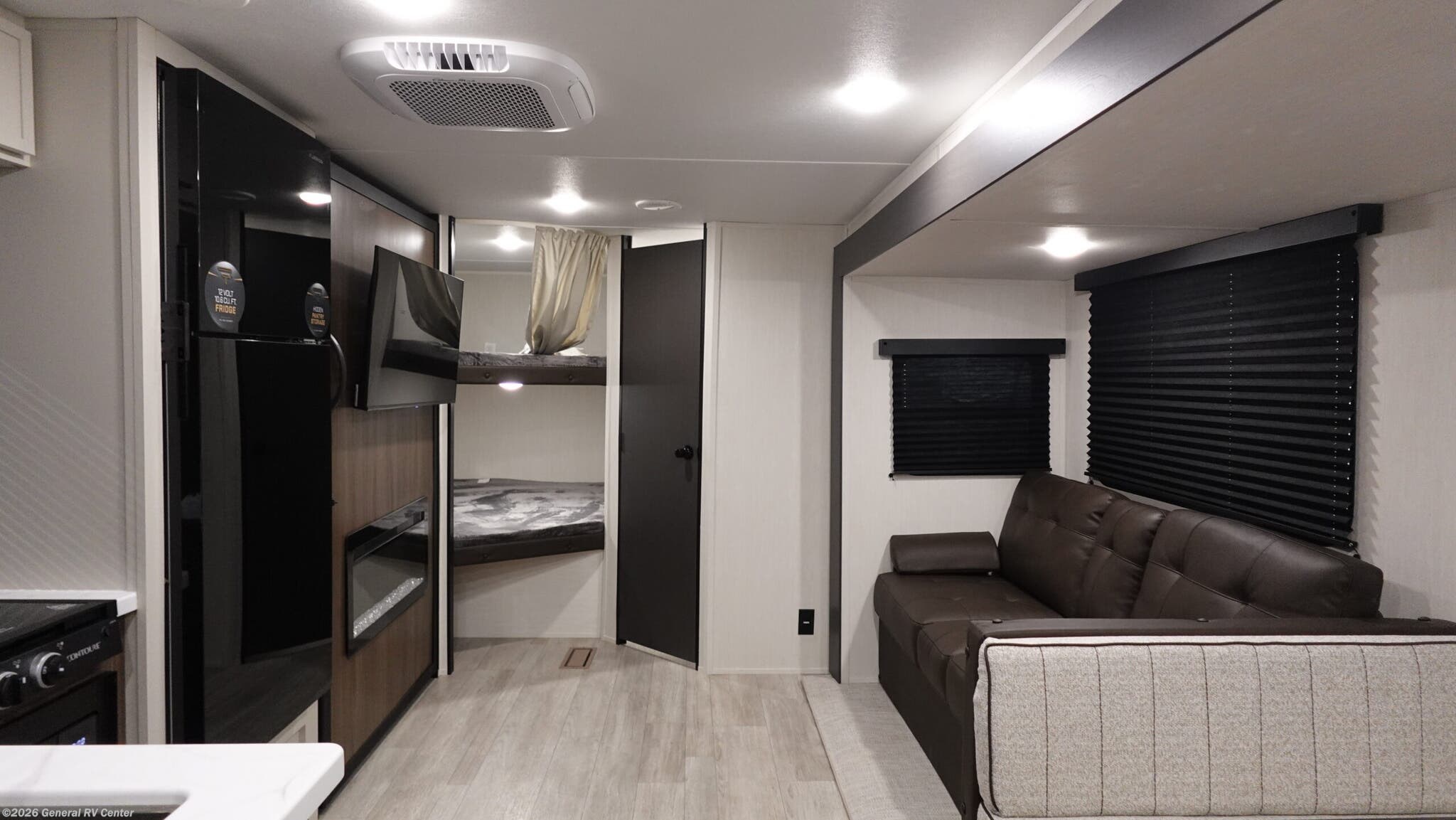 2026 Prime Time Avenger 26DBS - New Travel Trailer For Sale by General RV Center in Dover, Florida