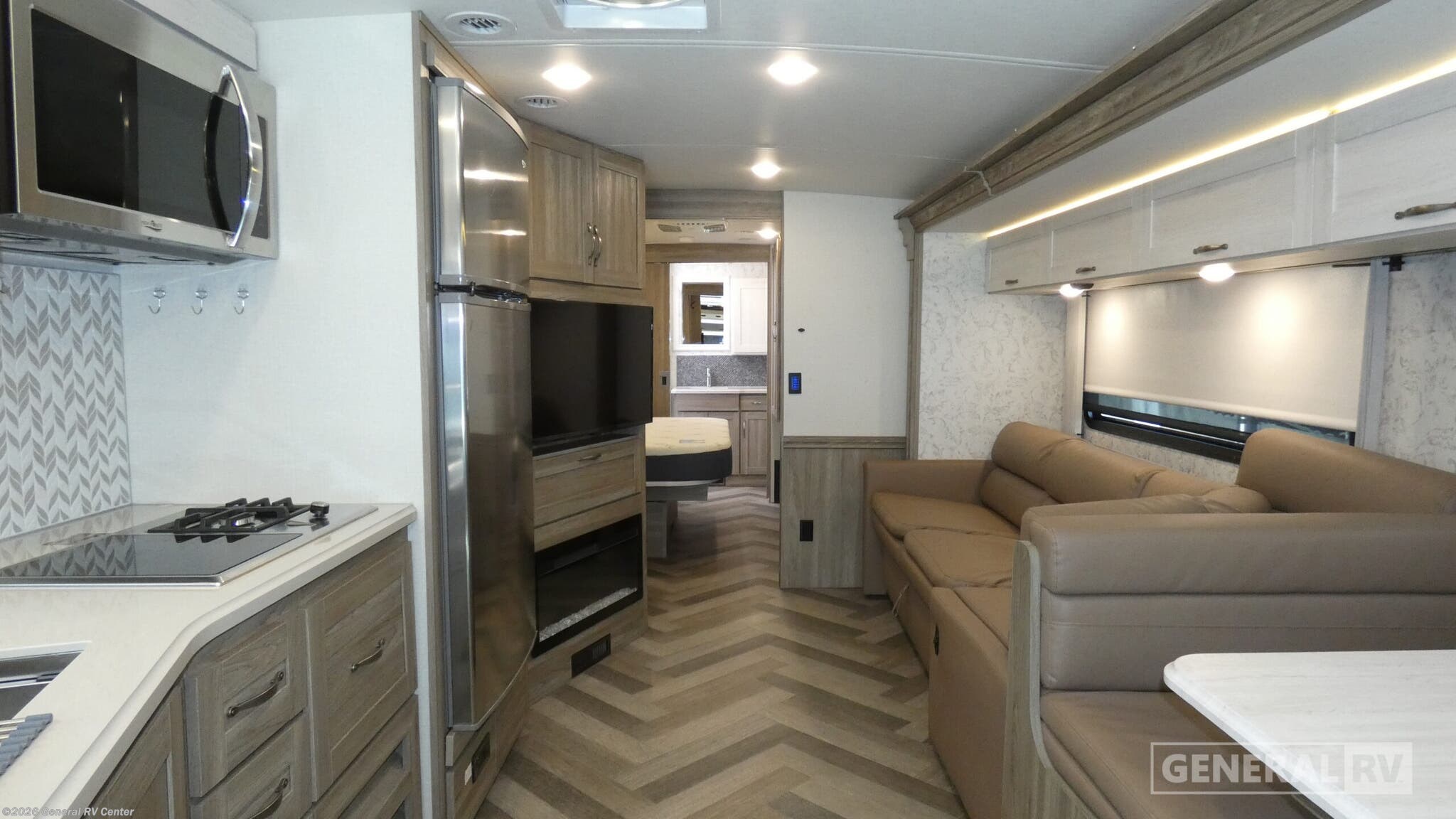2023 Winnebago Adventurer 35F - Used Class A For Sale by General RV Center in Dover, Florida