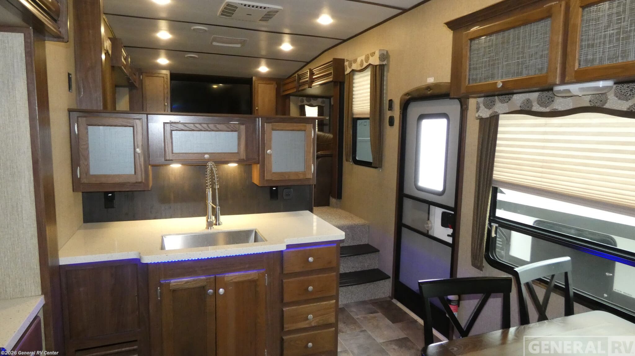 Used 2017 Keystone Sprinter 334FWFLS available in Dover, Florida