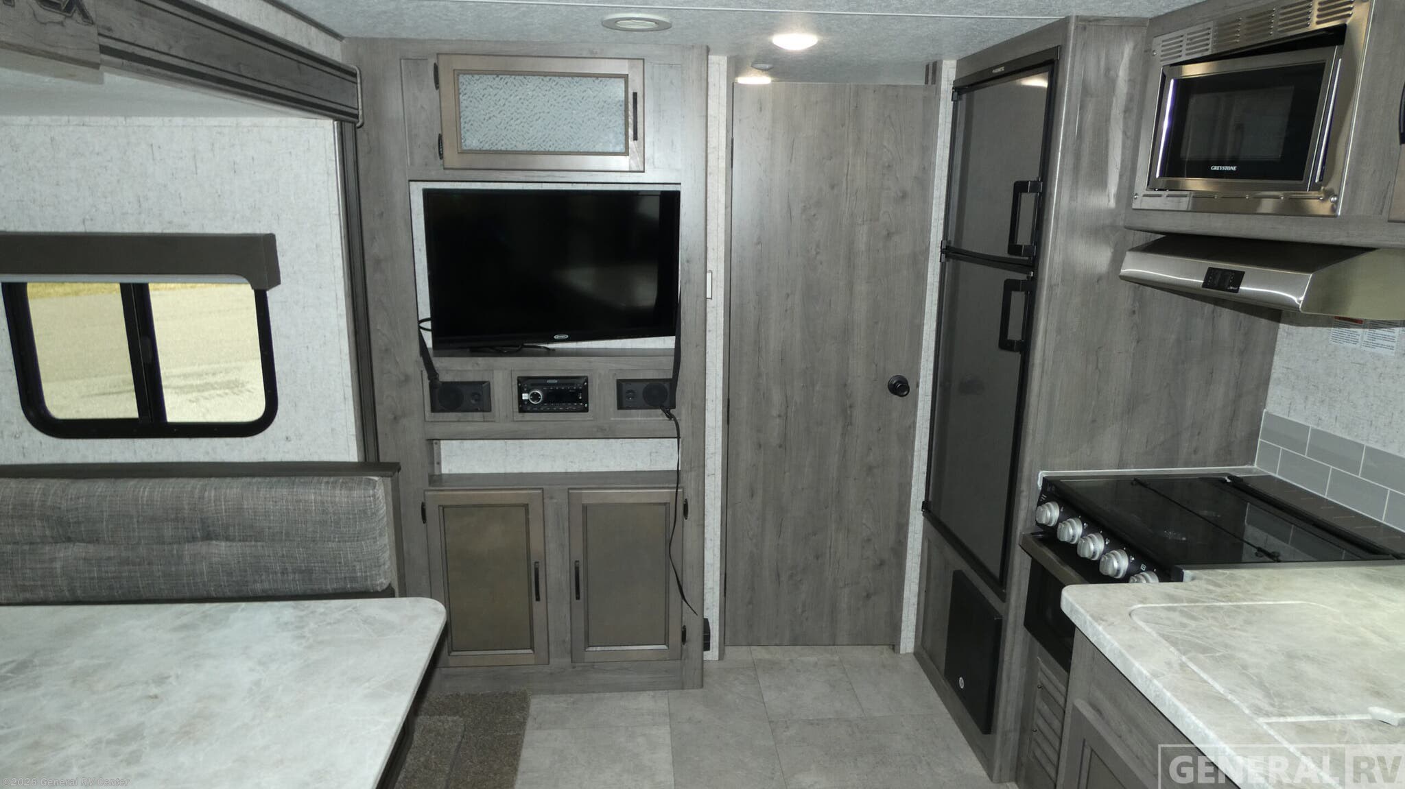 Used 2020 Coachmen Apex 253RLS available in Dover, Florida