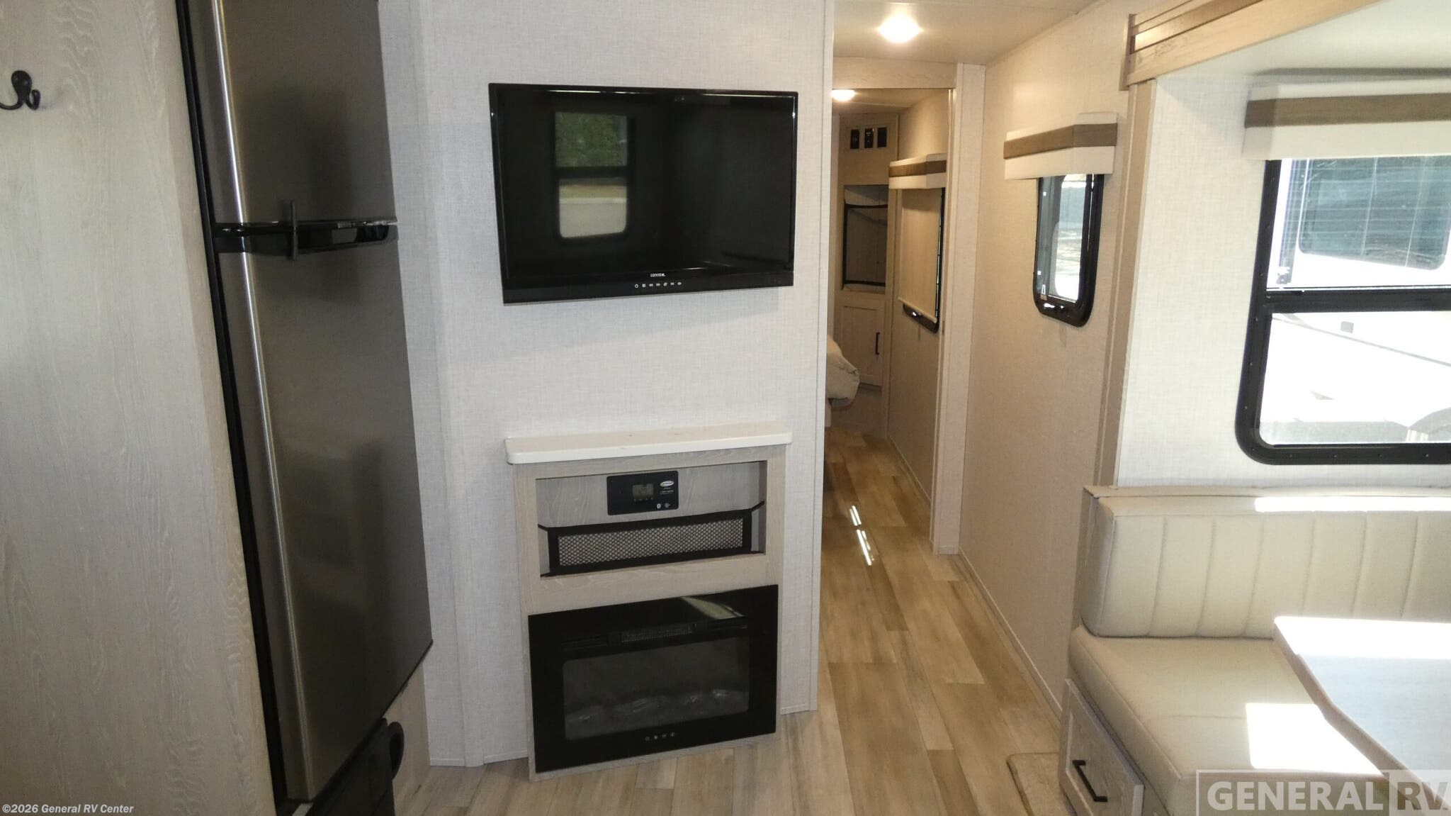 2023 Forest River Rockwood Mini Lite 2506S - Used Travel Trailer For Sale by General RV Center in Dover, Florida