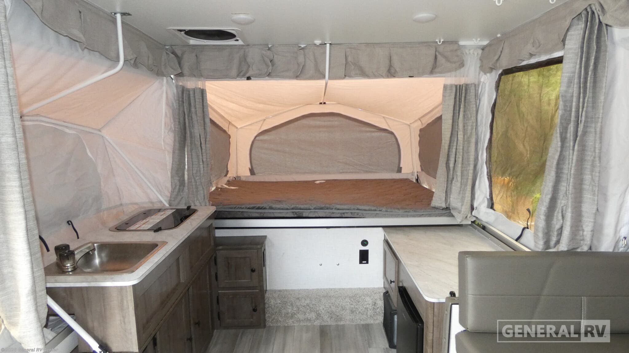 2024 Forest River Flagstaff MAC SERIES 425M - Used Popup For Sale by General RV Center in Dover, Florida