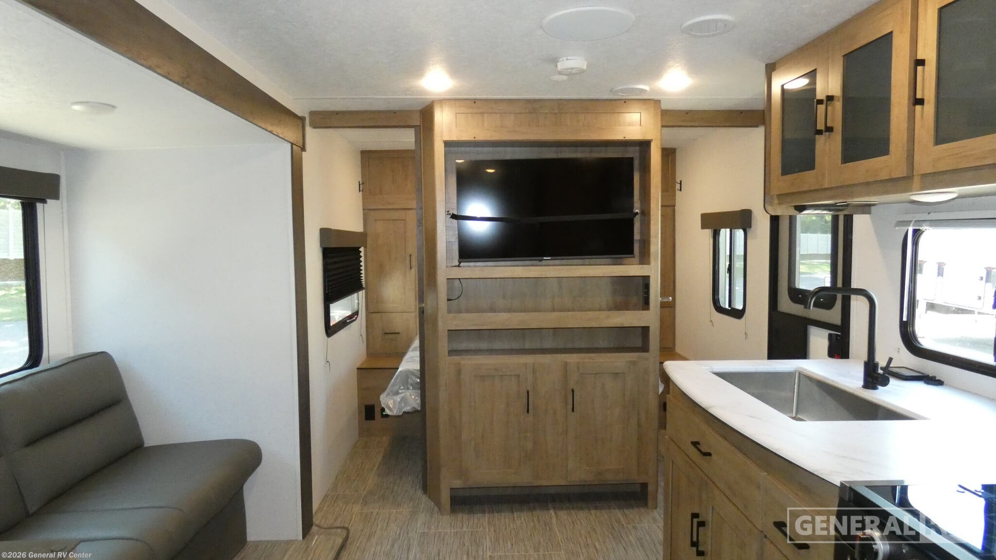 Used 2025 Coachmen Freedom Express 29SE available in Dover, Florida