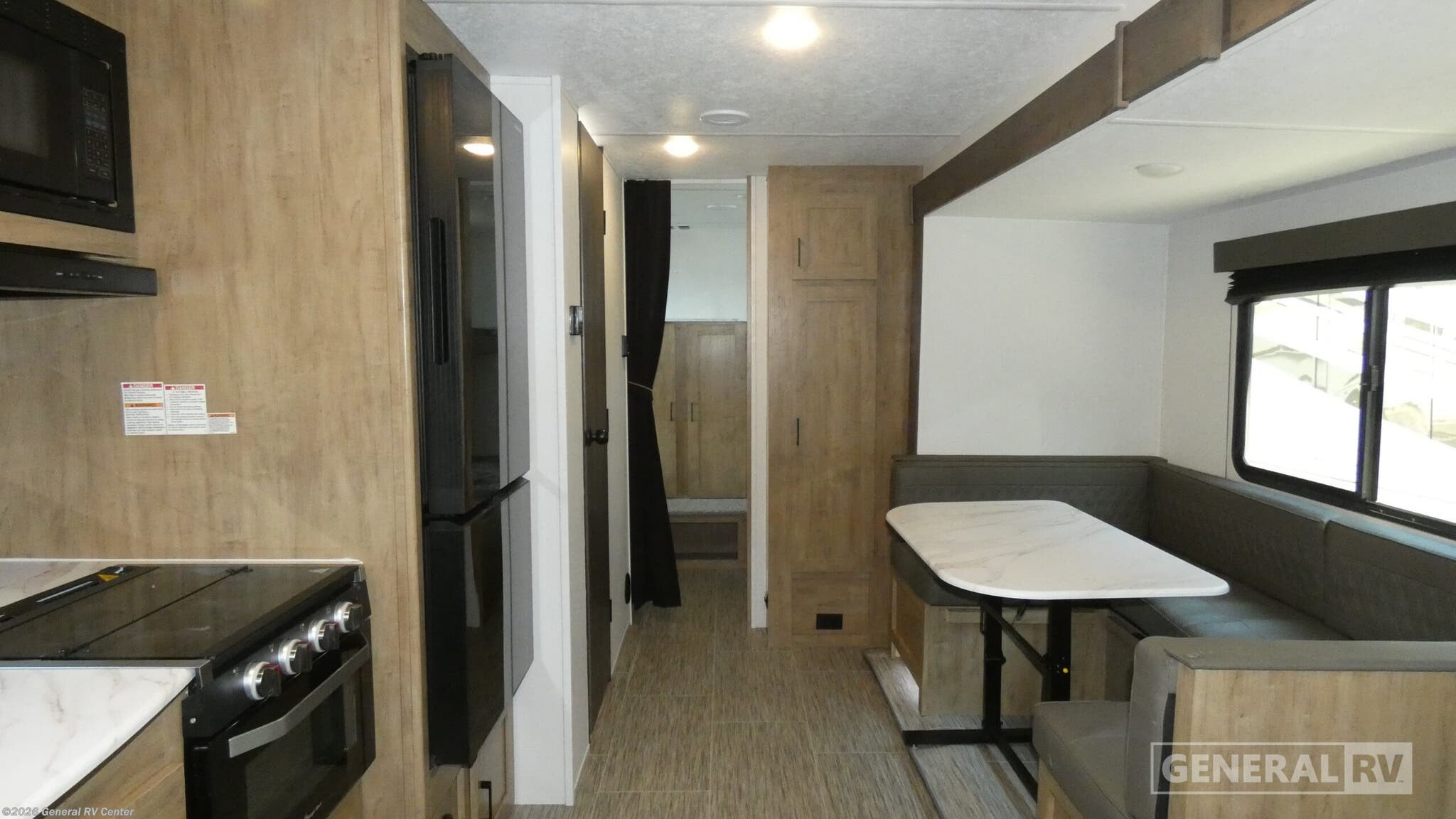 2025 Coachmen Freedom Express 29SE - Used Travel Trailer For Sale by General RV Center in Dover, Florida