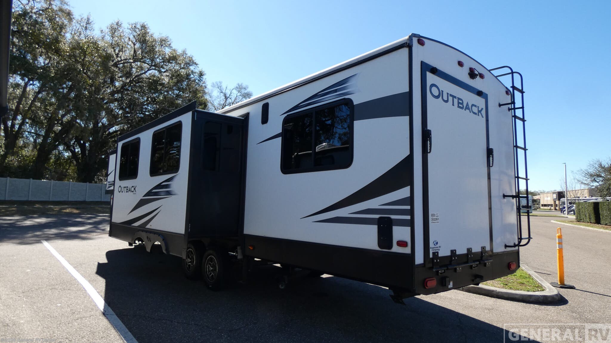 2019 Outback 335CG by Keystone from General RV Center in Dover, Florida