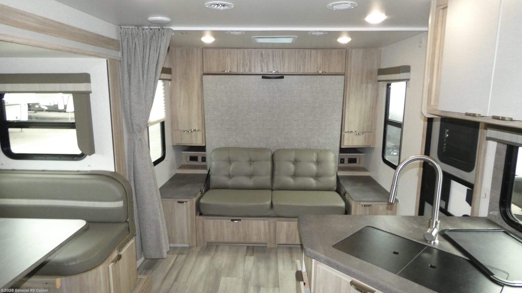 Used 2022 Winnebago Minnie 2201MB available in Dover, Florida