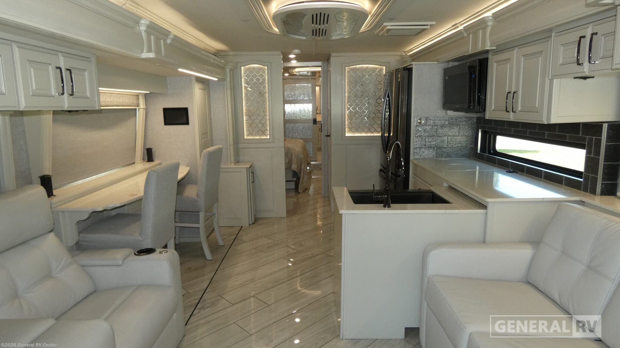 2025 American Coach American Dream 45P - Used Class A For Sale by General RV Center in Dover, Florida