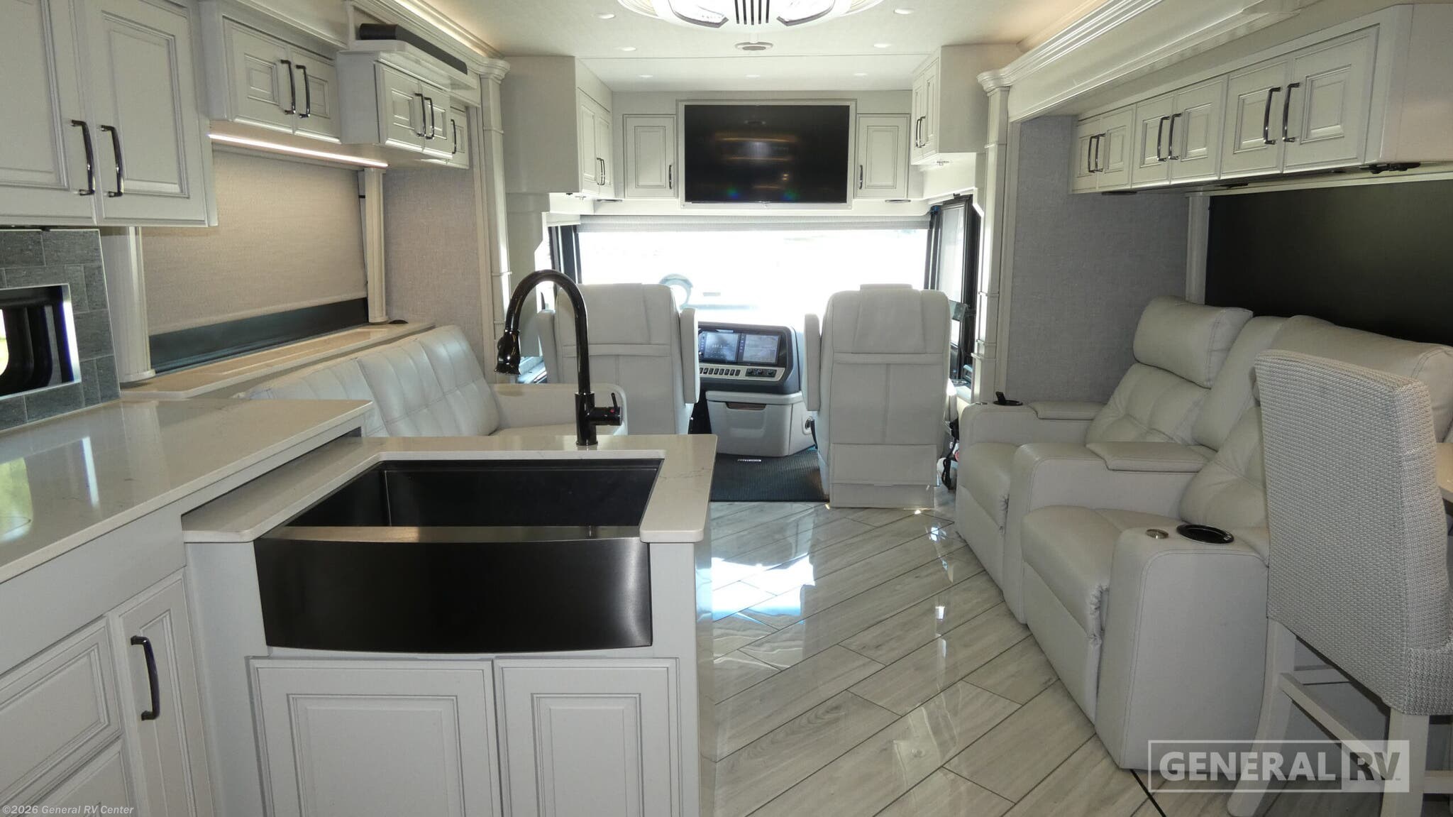 Used 2025 American Coach American Dream 45P available in Dover, Florida