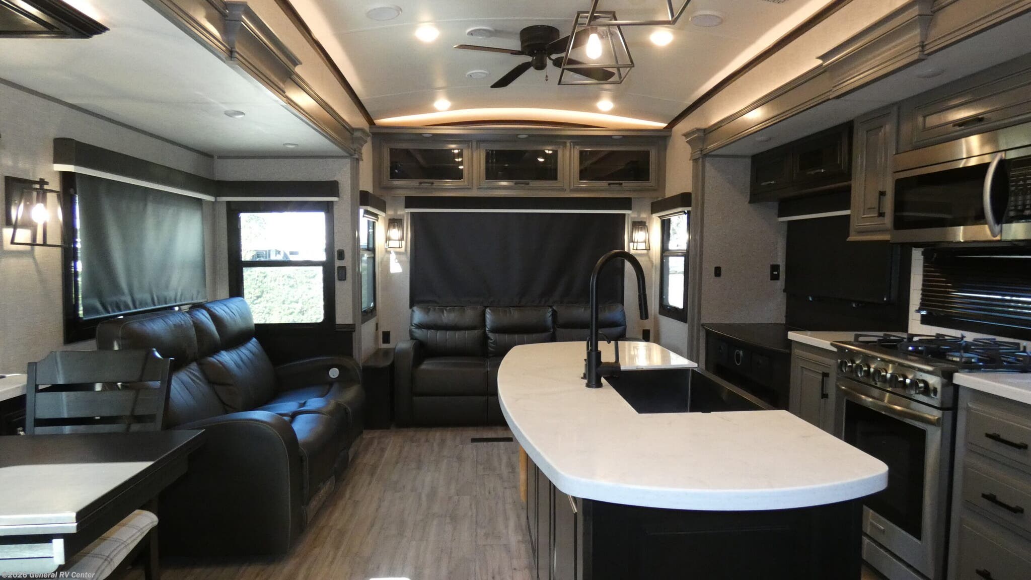 2023 Jayco Pinnacle 36FBTS - Used Fifth Wheel For Sale by General RV Center in Dover, Florida