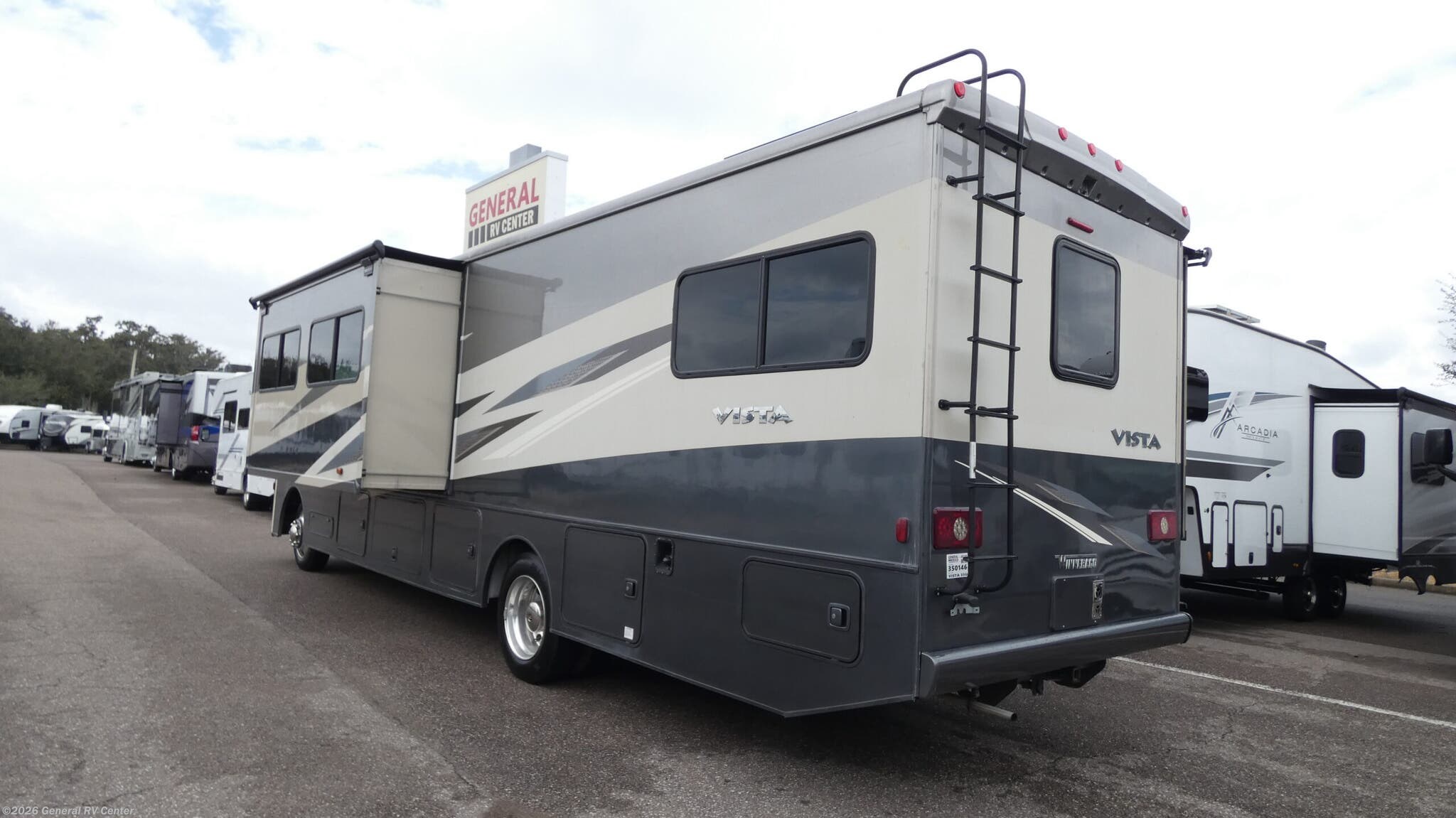 2022 Vista 35U by Winnebago from General RV Center in Dover, Florida