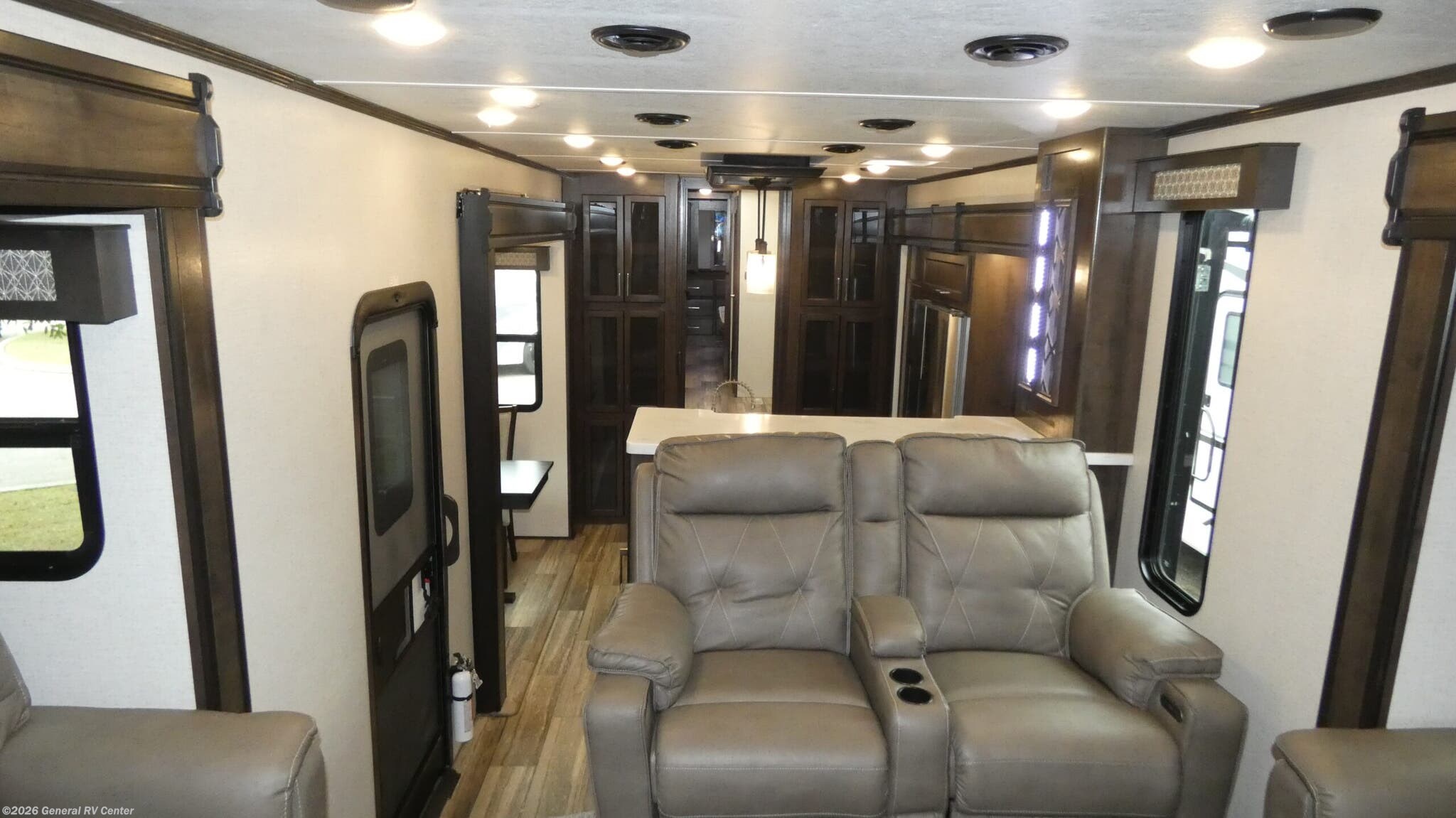2022 Dutchmen Yukon 421FL - Used Fifth Wheel For Sale by General RV Center in Dover, Florida