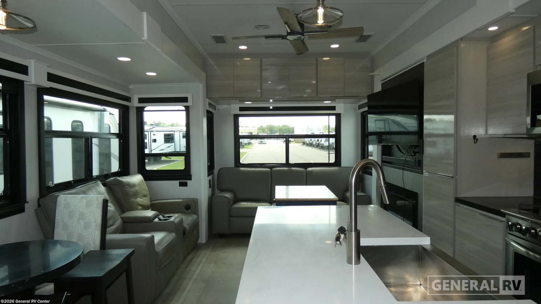 2023 Forest River RiverStone 41RL - Used Fifth Wheel For Sale by General RV Center in Dover, Florida