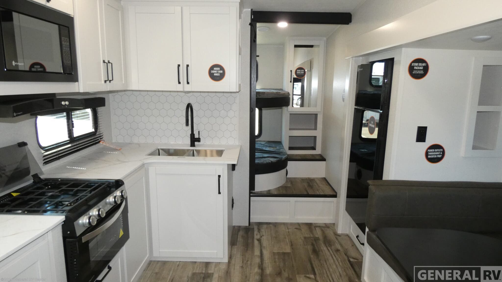 2026 Highland Ridge ROAMER LIGHT DUTY 28DBSS - New Fifth Wheel For Sale by General RV Center in Dover, Florida