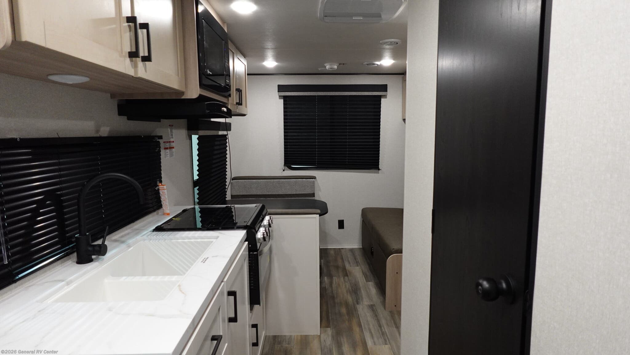 2026 Open Range 21QB - New Travel Trailer For Sale by General RV Center in Dover, Florida
