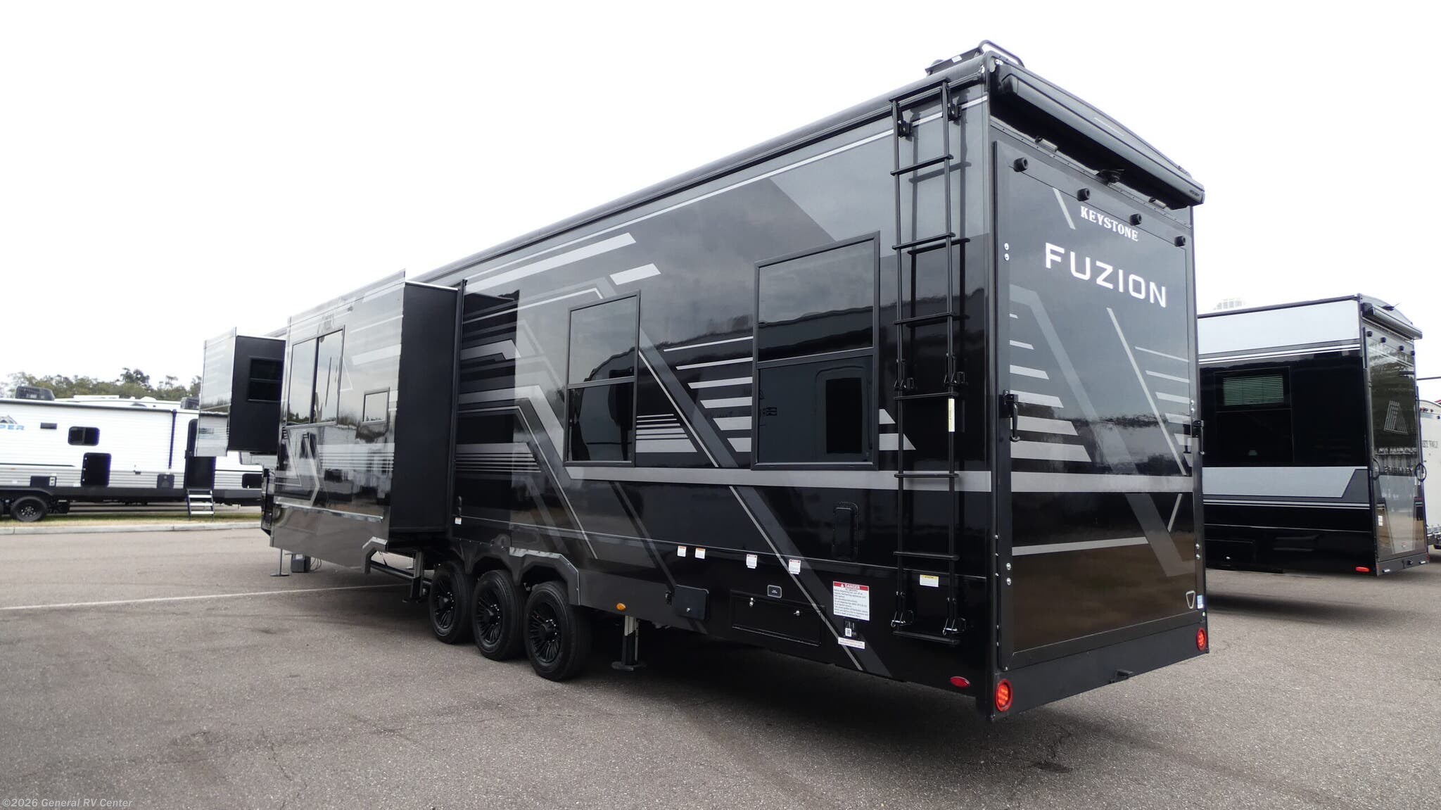 2026 Fuzion 432 by Keystone from General RV Center in Dover, Florida