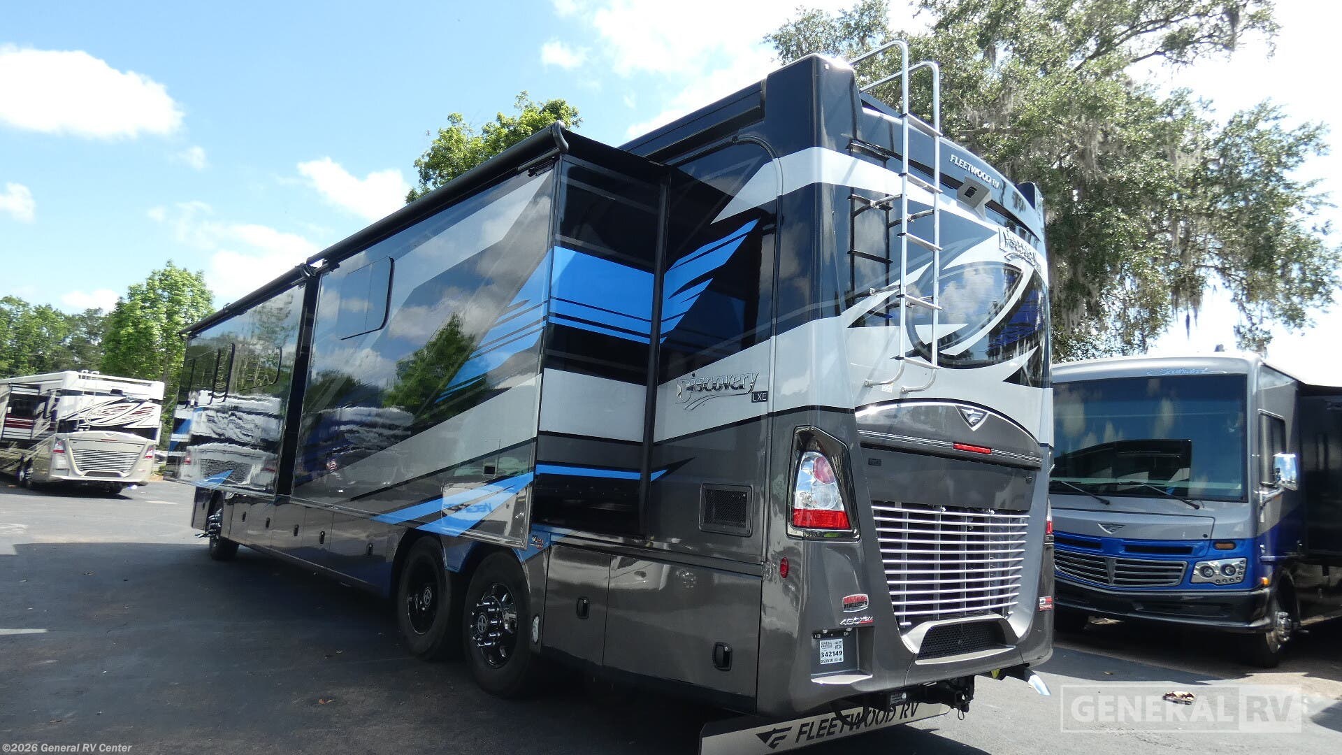 2026 Discovery LXE 44S by Fleetwood from General RV Center in Dover, Florida