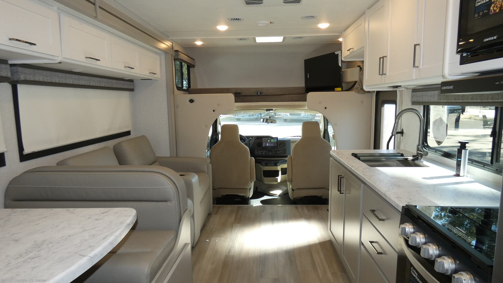New 2026 Thor Motor Coach Pasadena SE SH31 available in Dover, Florida