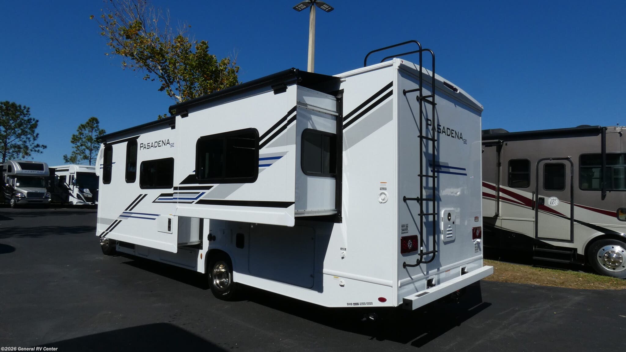 2026 Pasadena SE SE29 by Thor Motor Coach from General RV Center in Dover, Florida