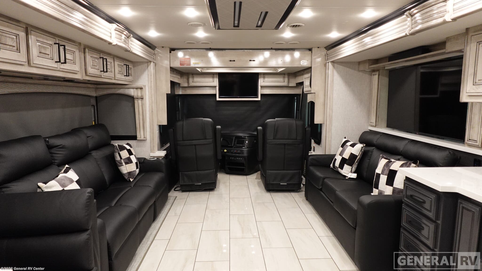 New 2026 Fleetwood Palisade 45DS available in Dover, Florida
