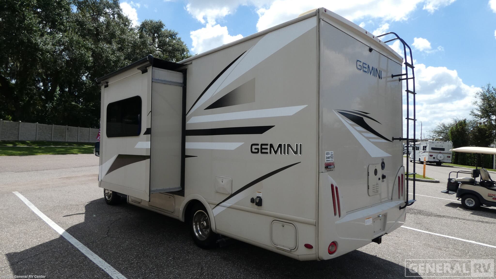 2017 Gemini 23TK by Thor Motor Coach from General RV Center in Dover, Florida