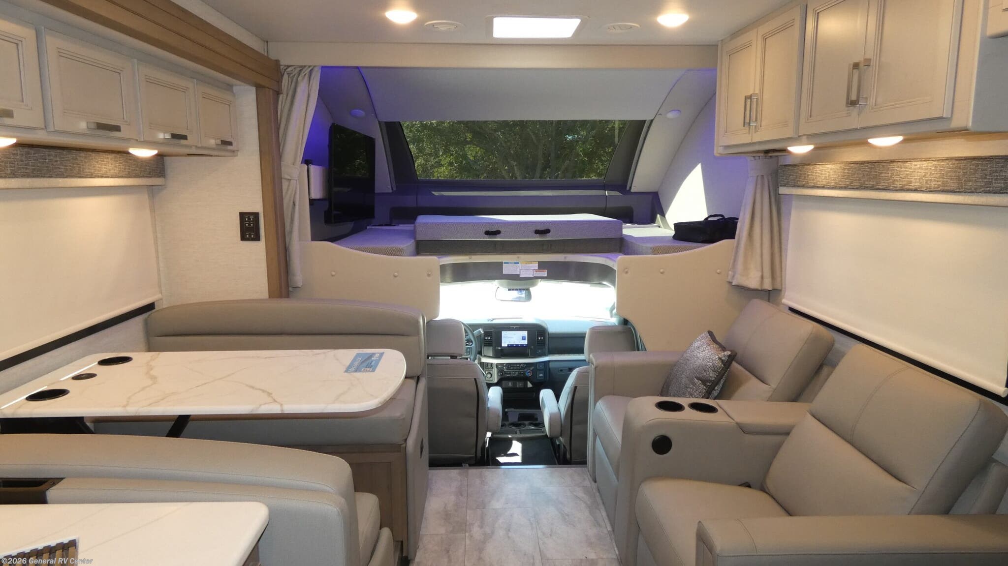 New 2026 Thor Motor Coach Magnitude L35 available in Dover, Florida