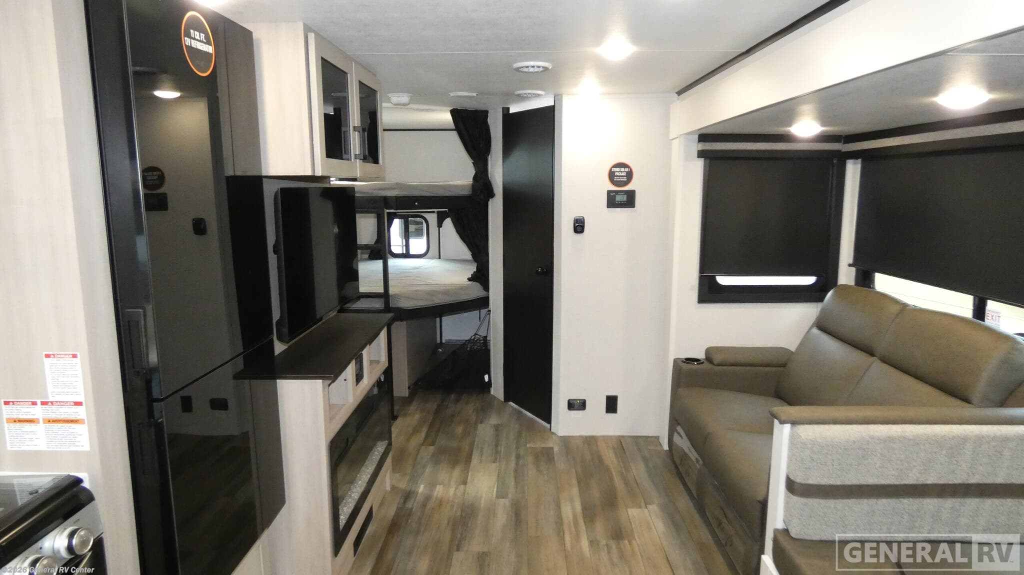 2026 Highland Ridge RANGE LITE 270DBL - New Travel Trailer For Sale by General RV Center in Dover, Florida