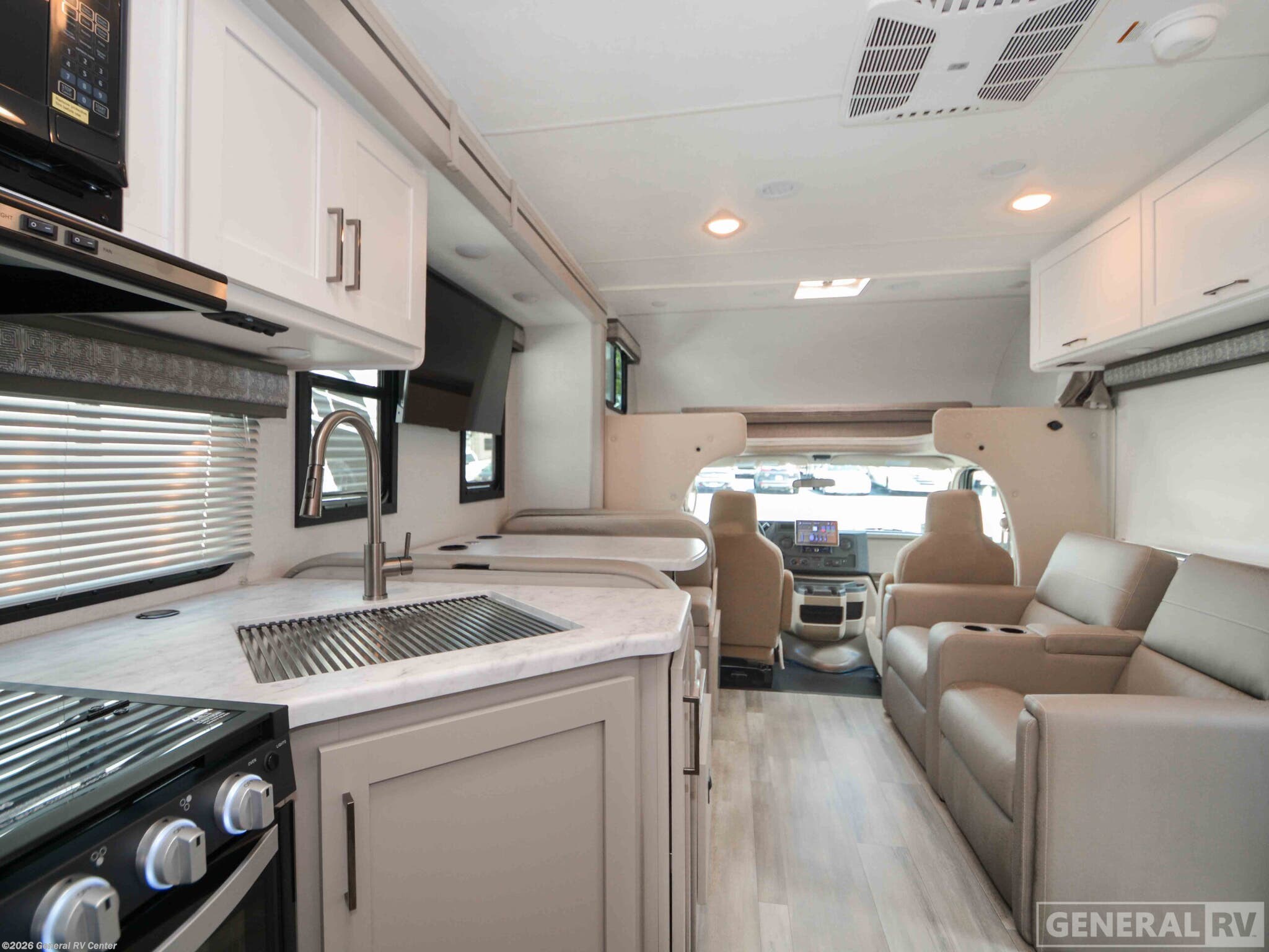 New 2026 Thor Motor Coach Pasadena SE28 available in Dover, Florida