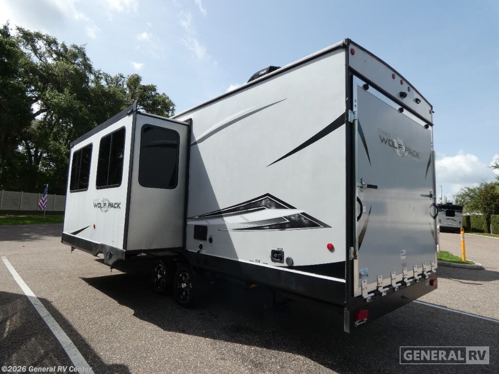 Used 2022 Forest River Cherokee WOLFPACK 27PACK10-1SL available in Dover, Florida