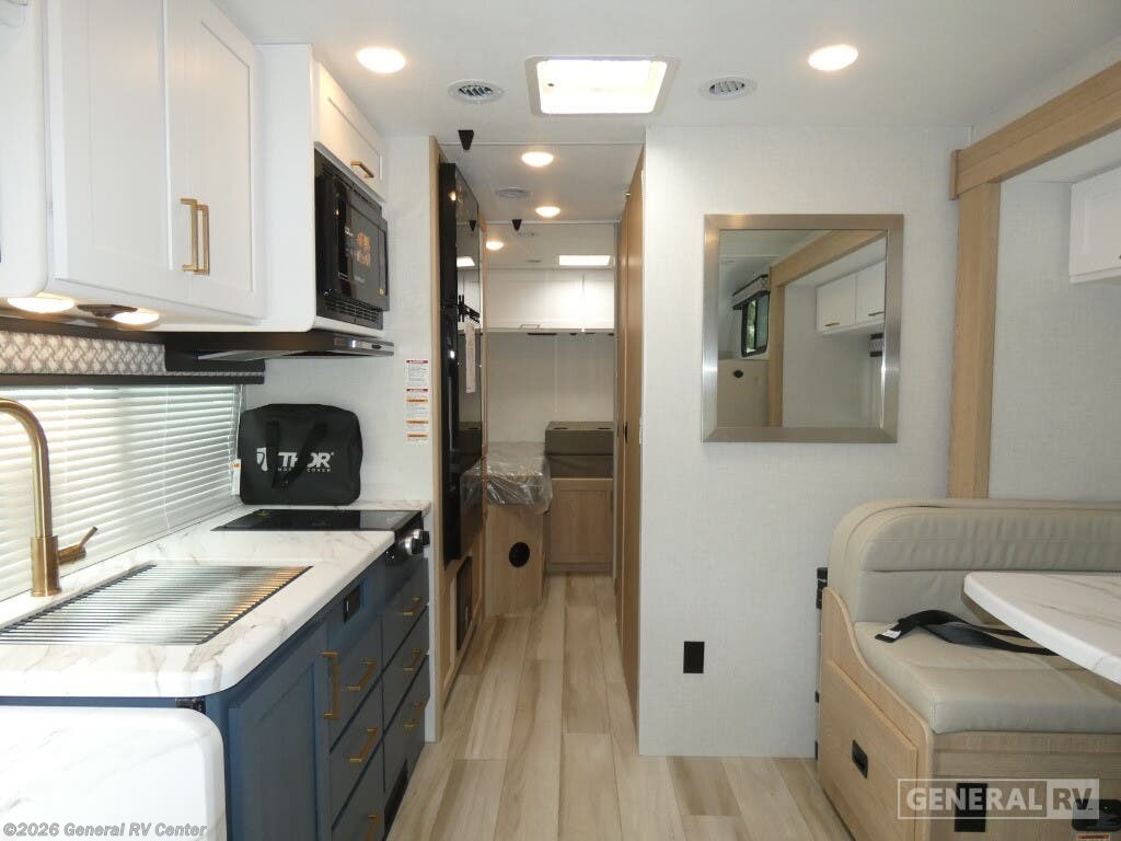 2026 Thor Motor Coach Quantum SZ25 - New Class C For Sale by General RV Center in Dover, Florida