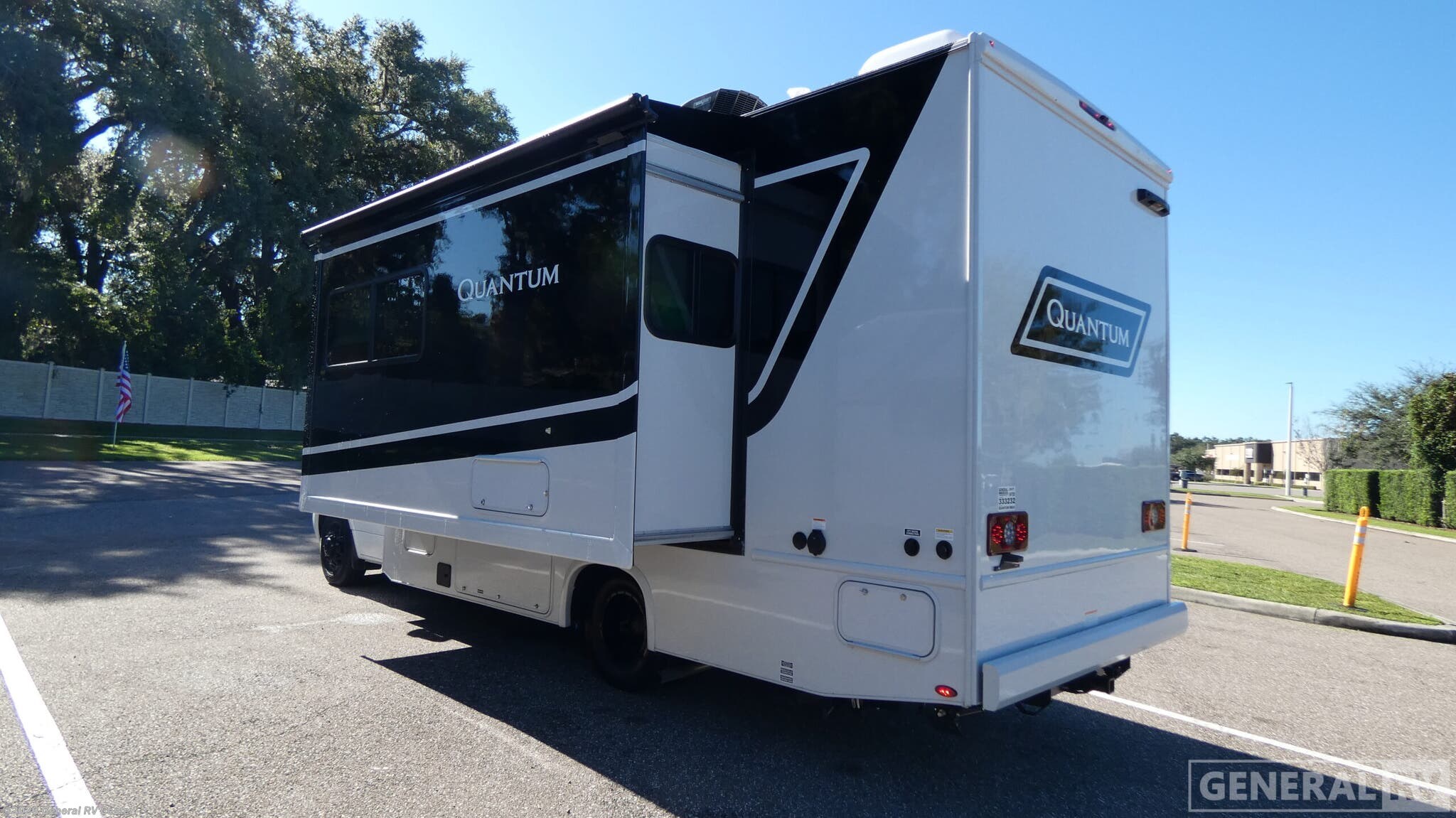 2026 Quantum MB24 by Thor Motor Coach from General RV Center in Dover, Florida