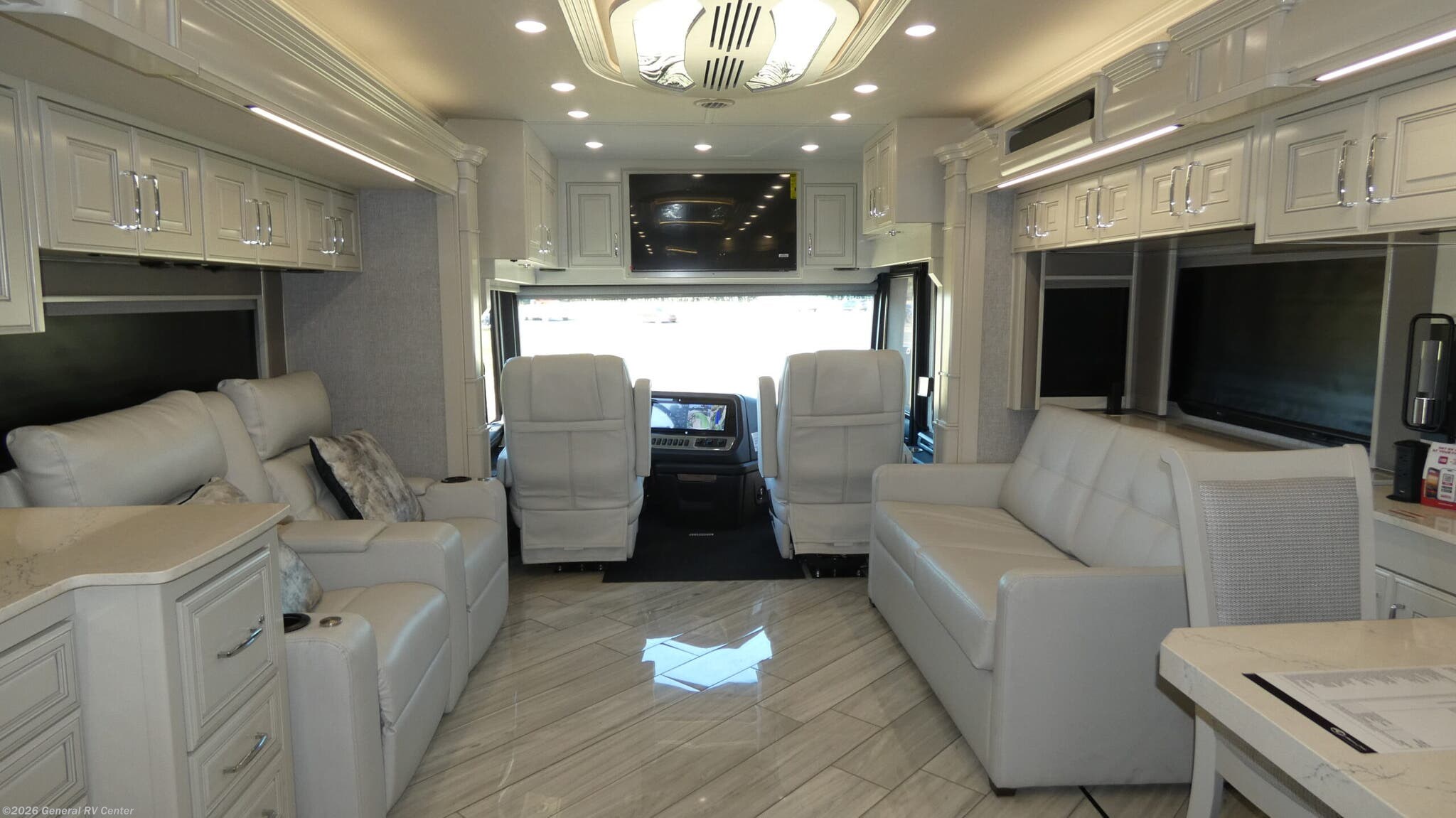 New 2026 American Coach AMER DREAM 42Q available in Dover, Florida