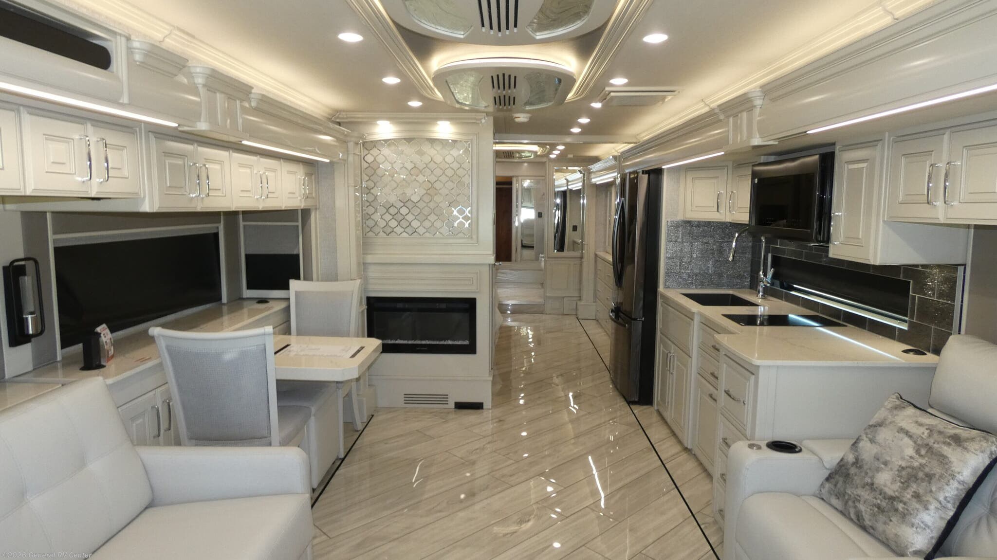 2026 American Coach AMER DREAM 42Q - New Class A For Sale by General RV Center in Dover, Florida