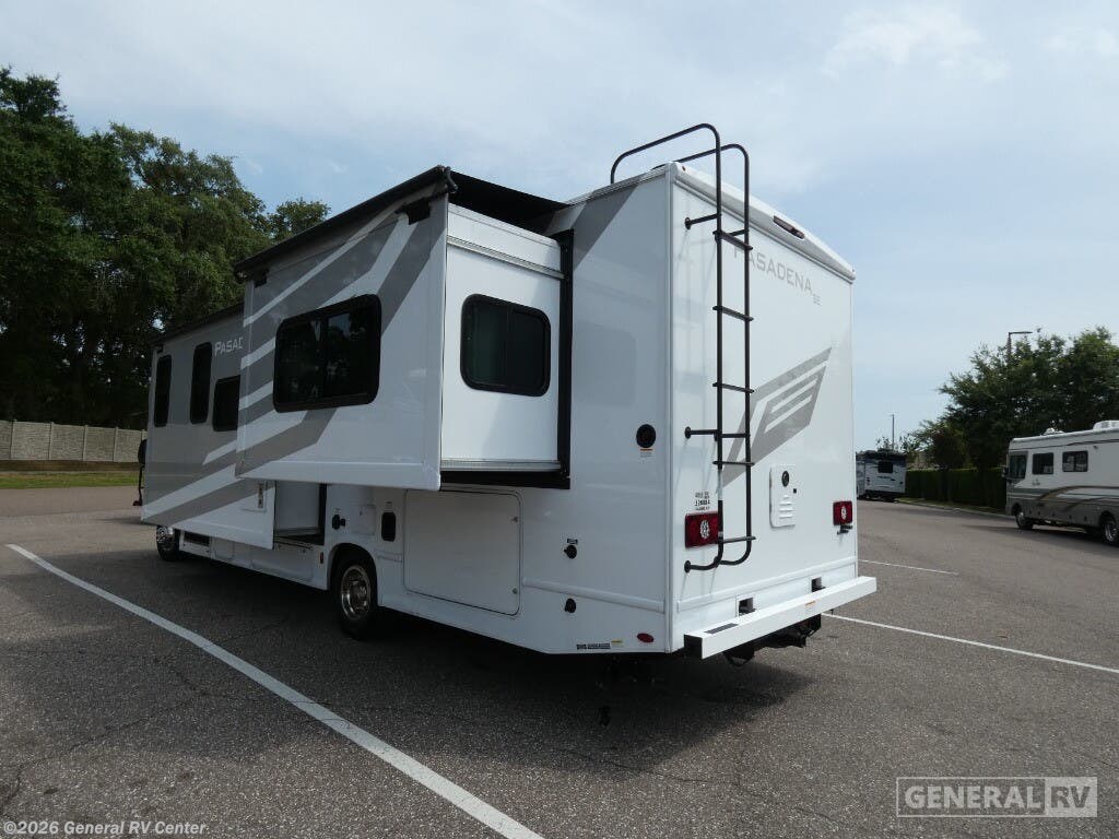 2026 Pasadena SE29 by Thor Motor Coach from General RV Center in Dover, Florida
