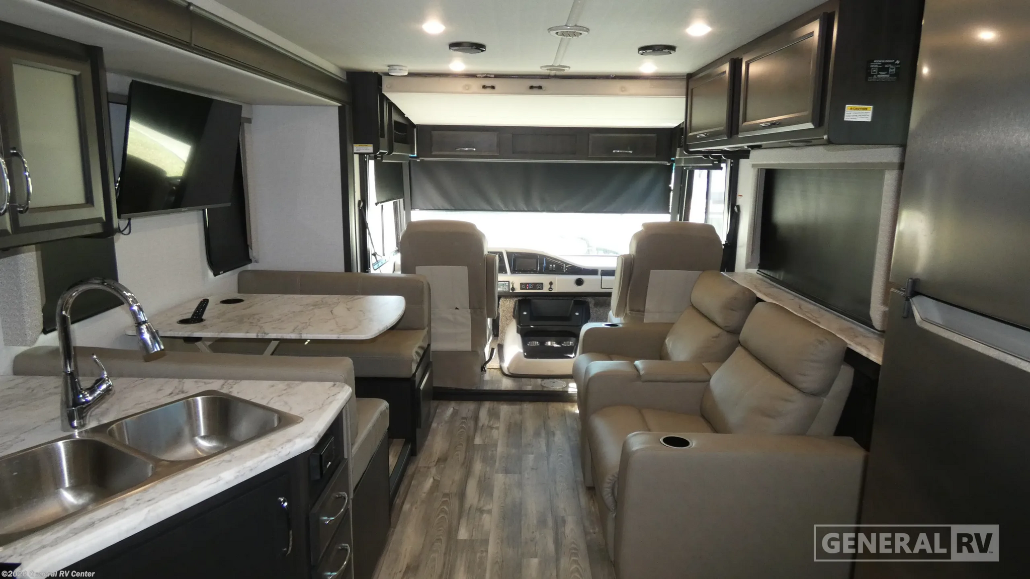 Used 2024 Holiday Rambler Admiral 28A-2SL available in Dover, Florida
