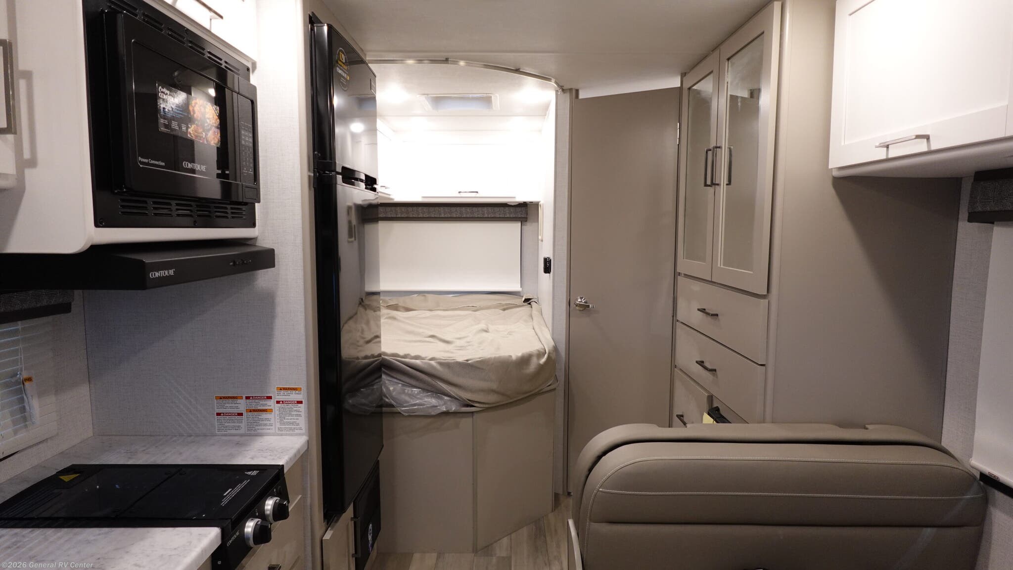 2026 Thor Motor Coach Pasadena SE SE21 Chevy - New Class C For Sale by General RV Center in Dover, Florida