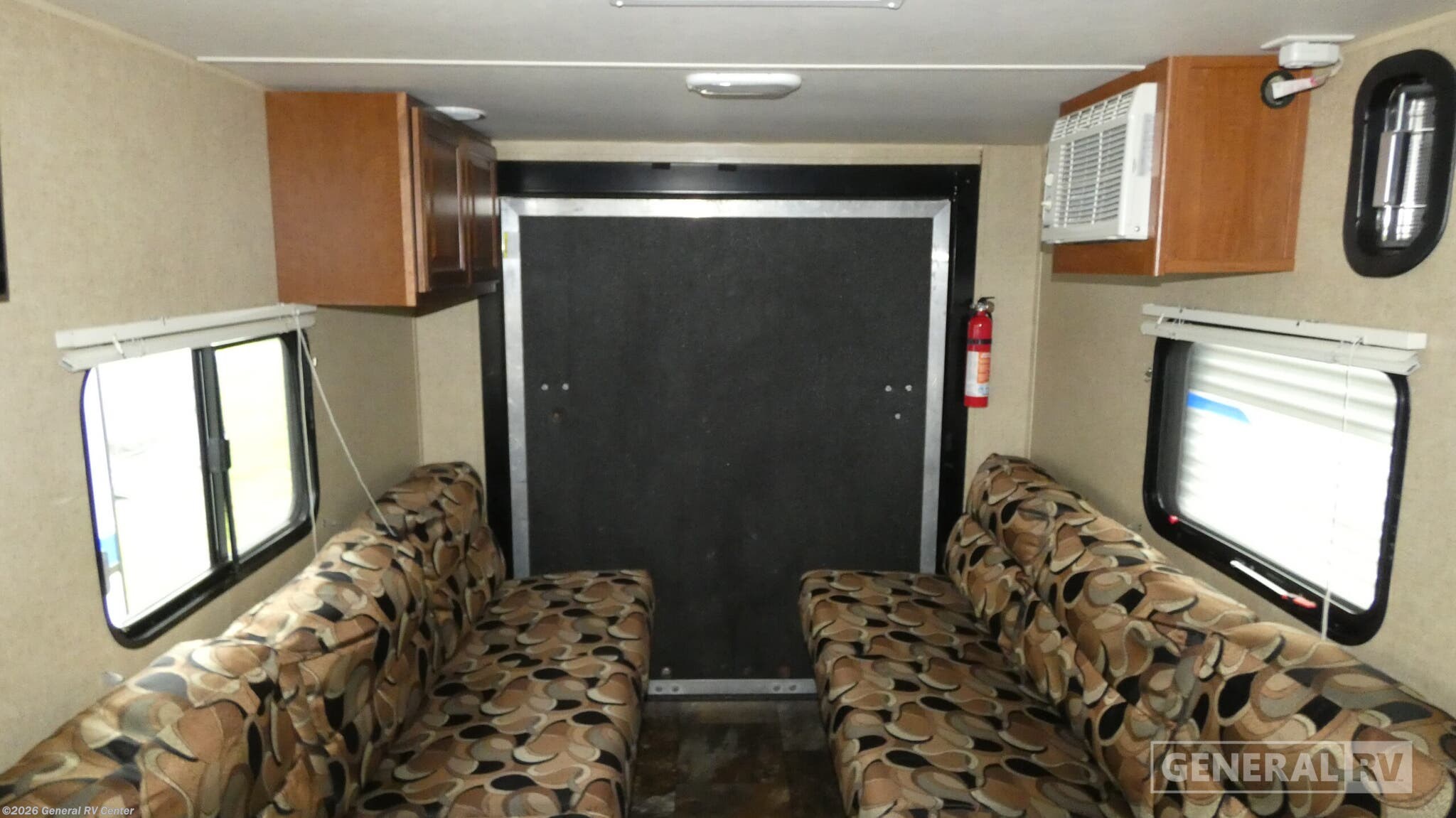 2016 Travel Lite Express E16TH - Used Toy Hauler For Sale by General RV Center in Dover, Florida