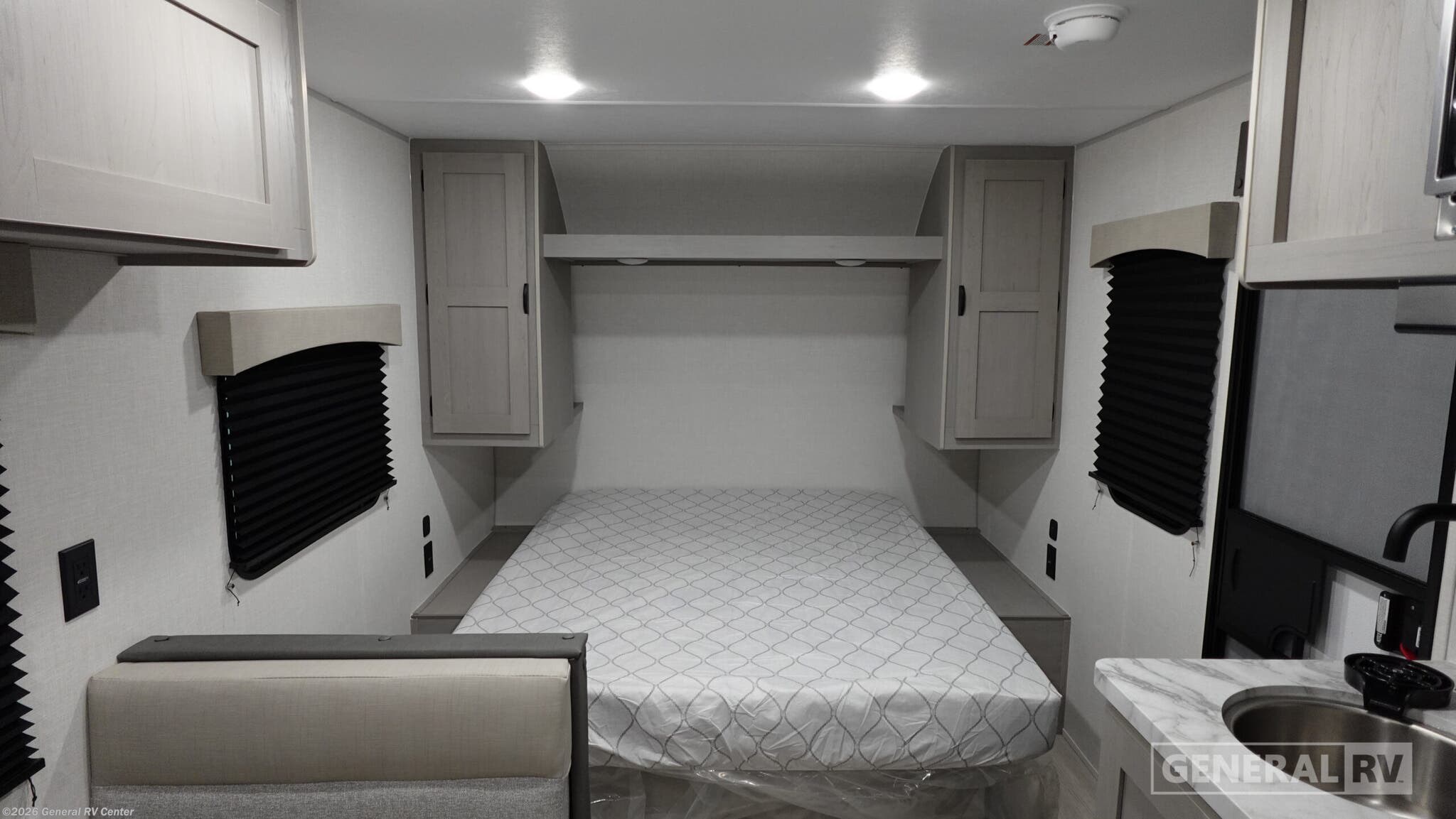 New 2026 Coachmen Clipper 3K SERIES 17FQ available in Dover, Florida
