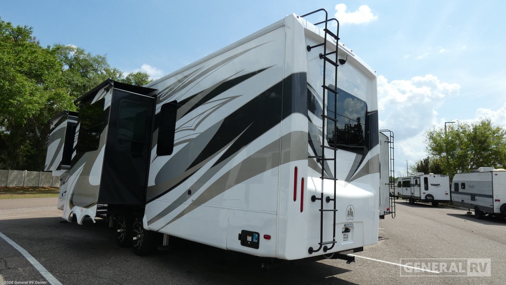 2024 Redwood 4001LK by CrossRoads from General RV Center in Dover, Florida